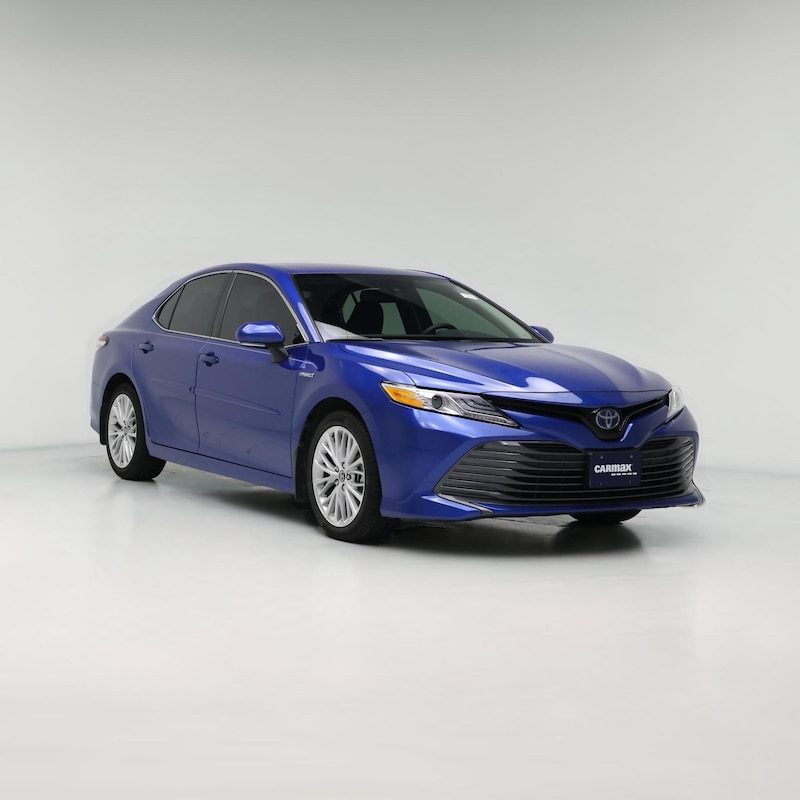 2020 Toyota Camry Hybrid XLE