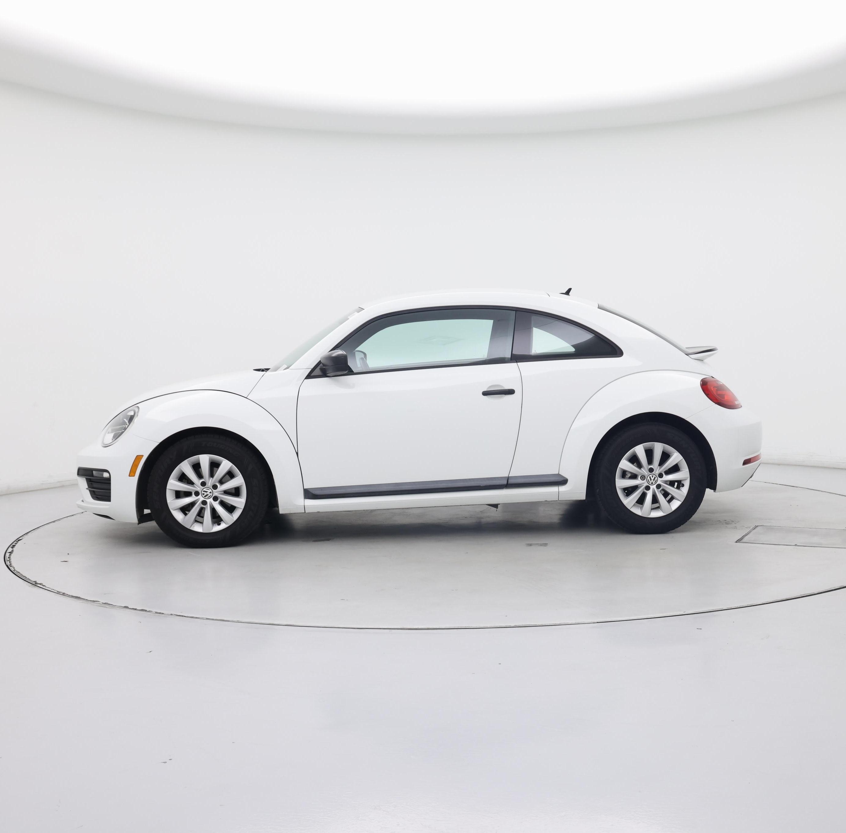 Thumbnail: 2017 Volkswagen Beetle - 3