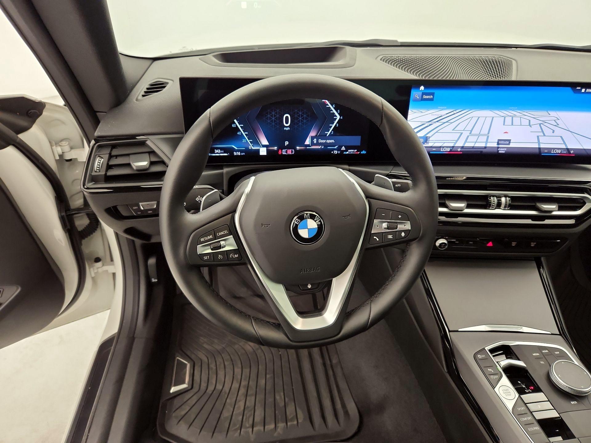 Thumbnail: 2023 BMW 2 Series - 10