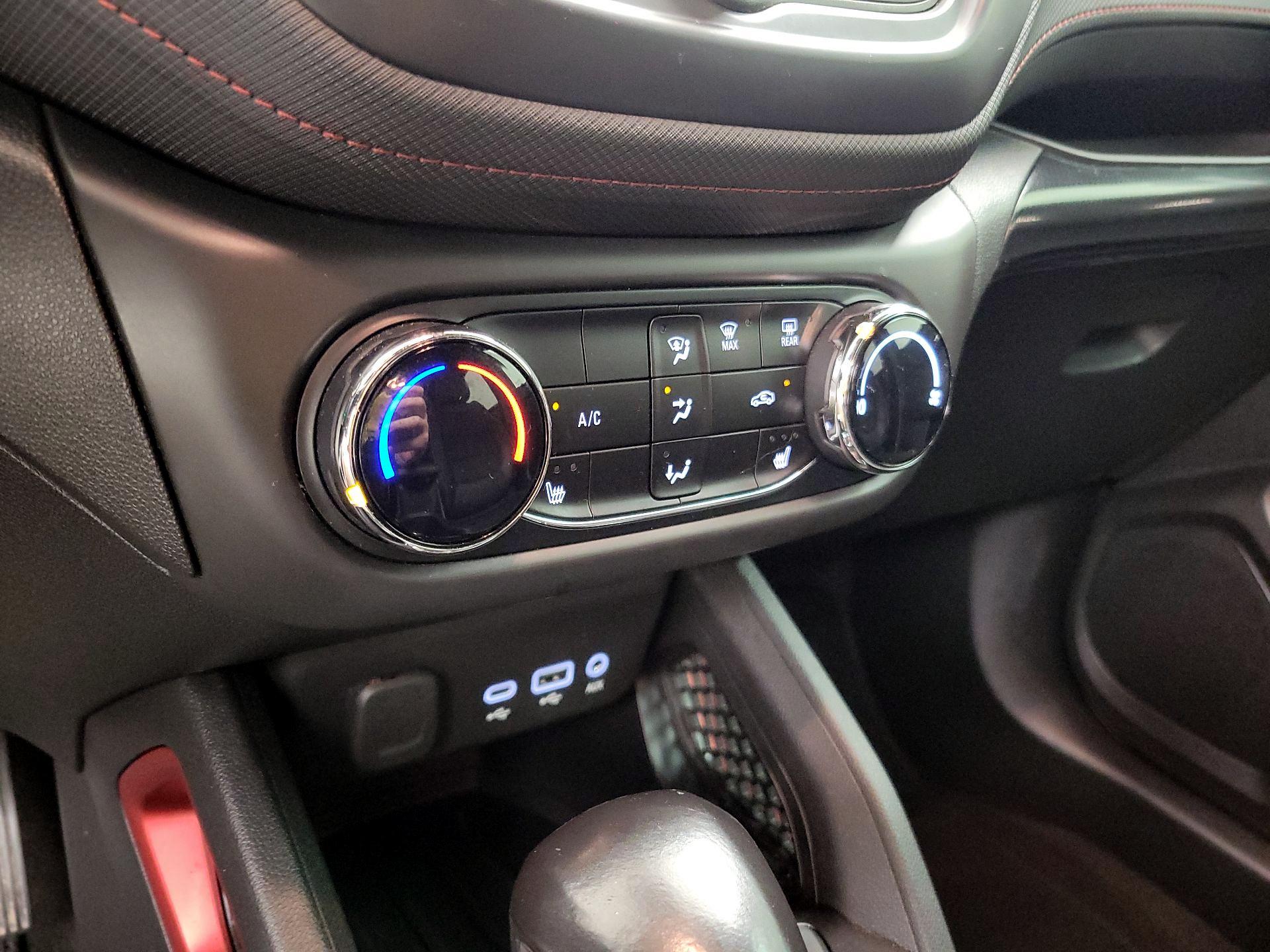 Thumbnail: 2022 Chevrolet TrailBlazer - 16