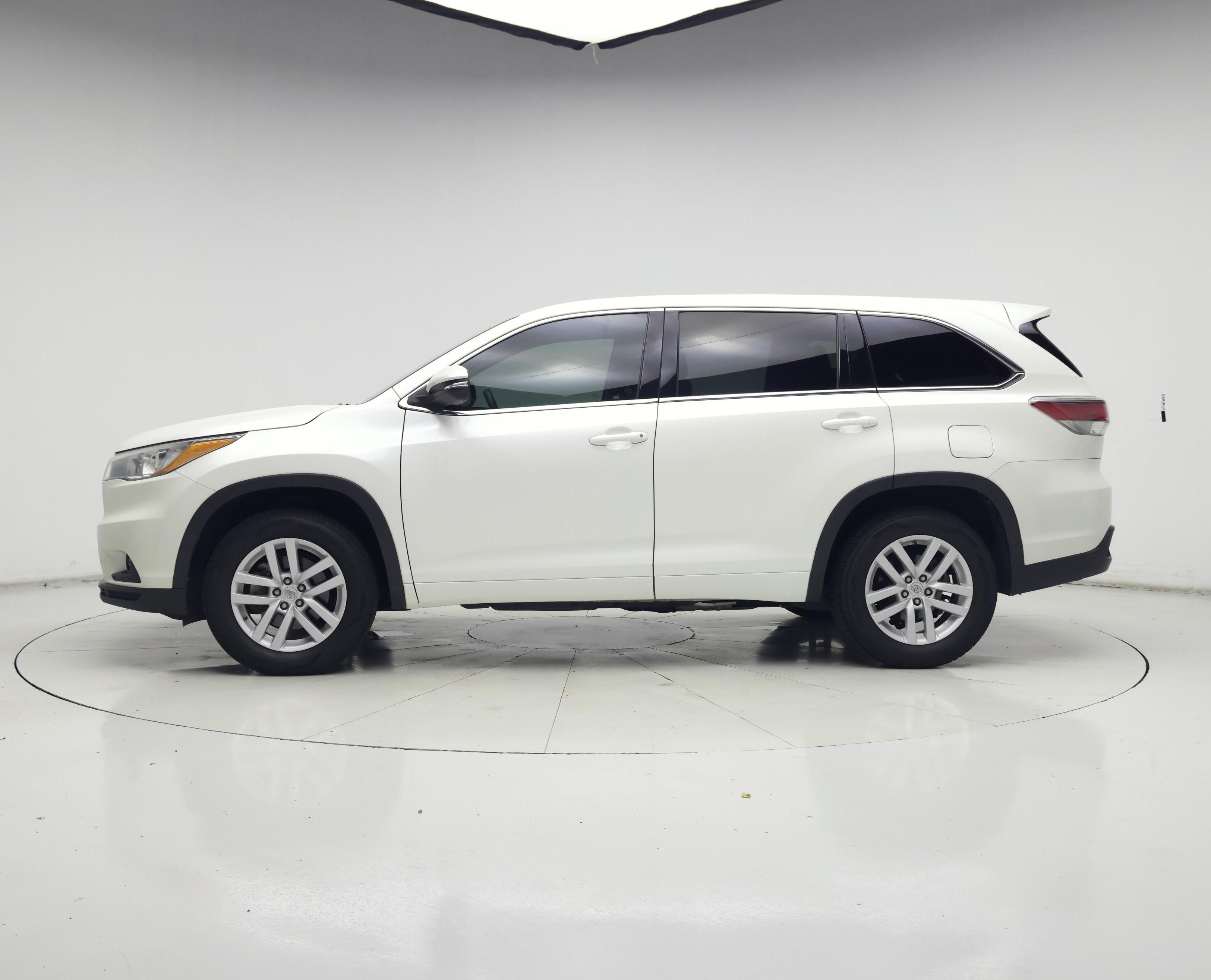Thumbnail: 2015 Toyota Highlander - 3