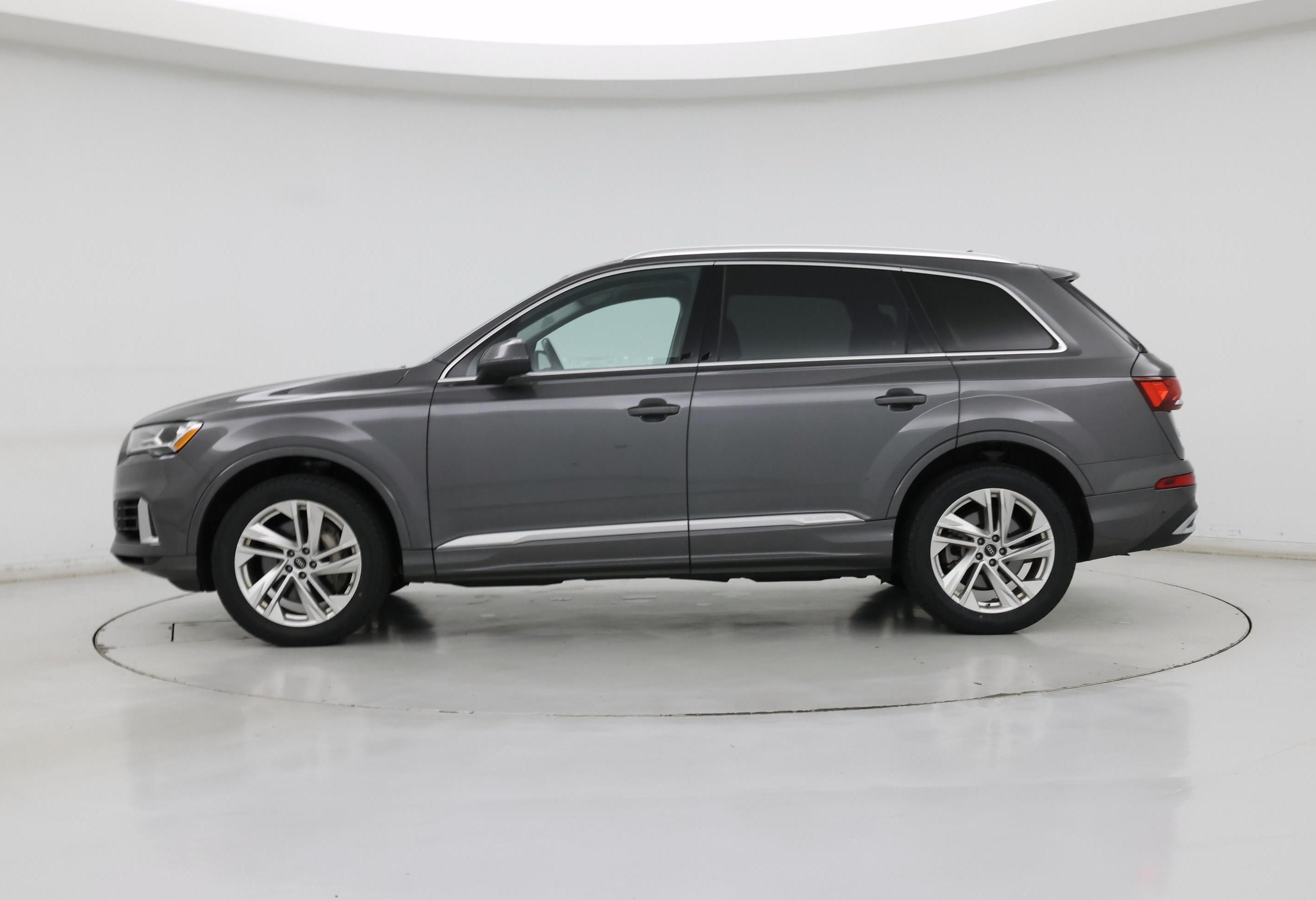 Thumbnail: 2022 Audi Q7 - 3