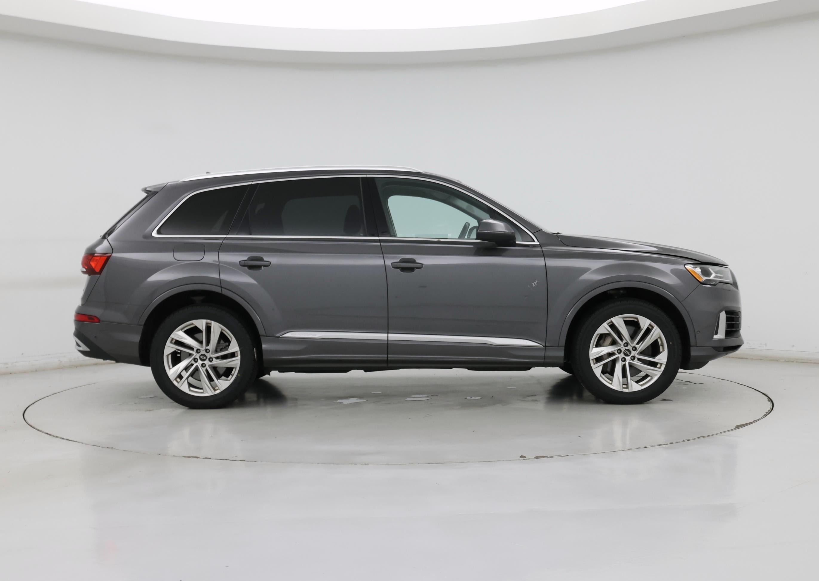 Thumbnail: 2022 Audi Q7 - 7
