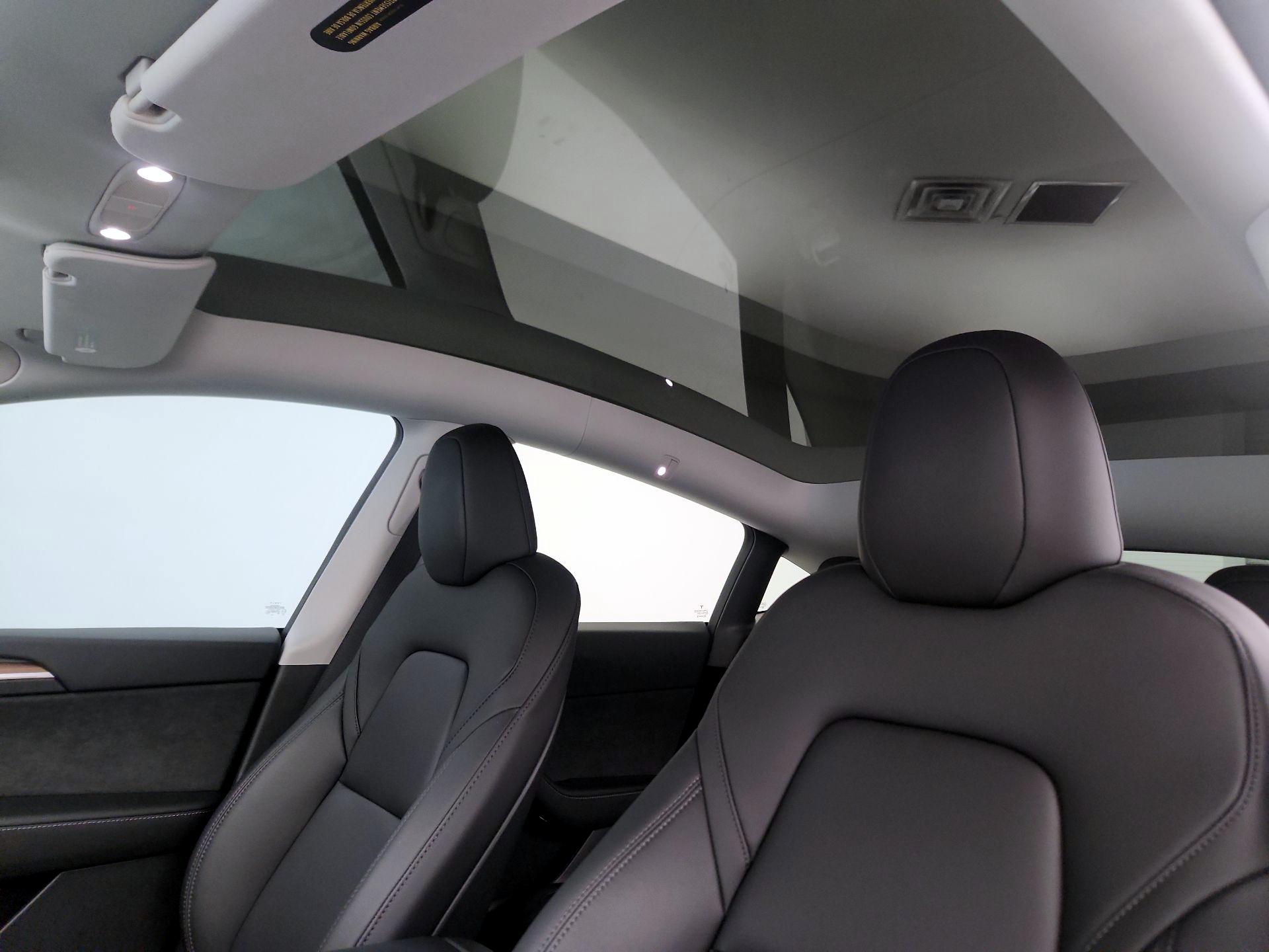 Thumbnail: 2025 Tesla Model Y - 19