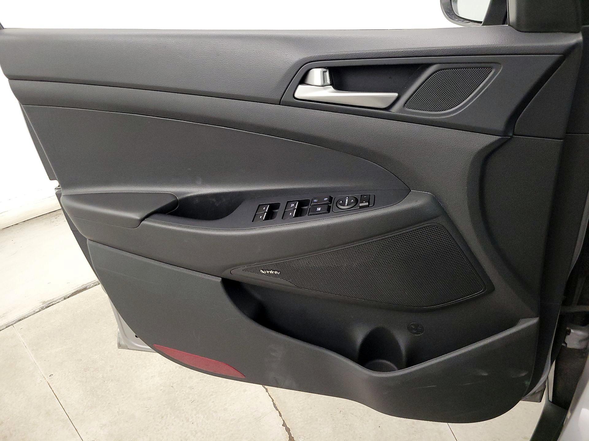 Thumbnail: 2020 Hyundai Tucson - 12