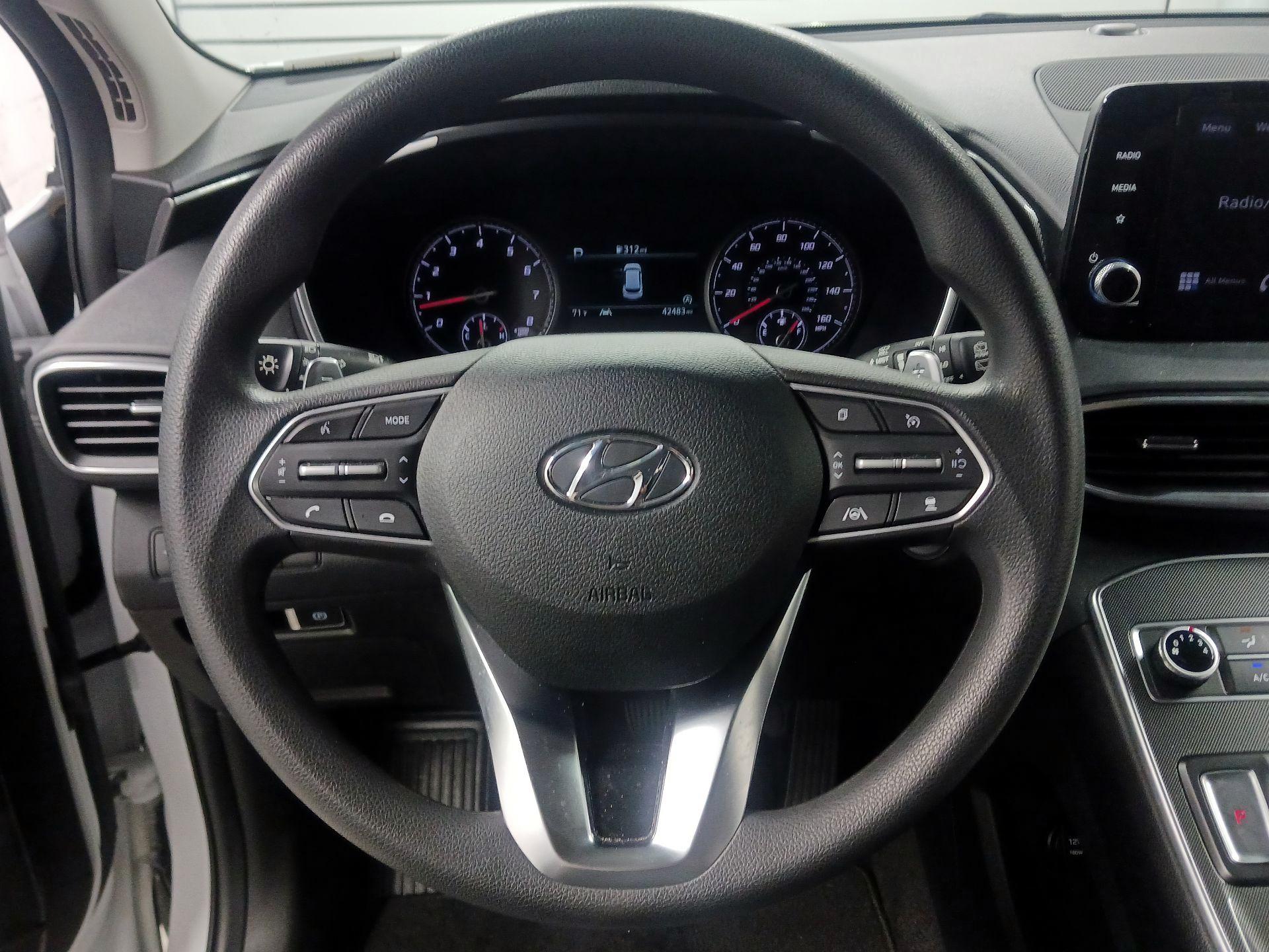 Thumbnail: 2022 Hyundai Santa Fe - 10