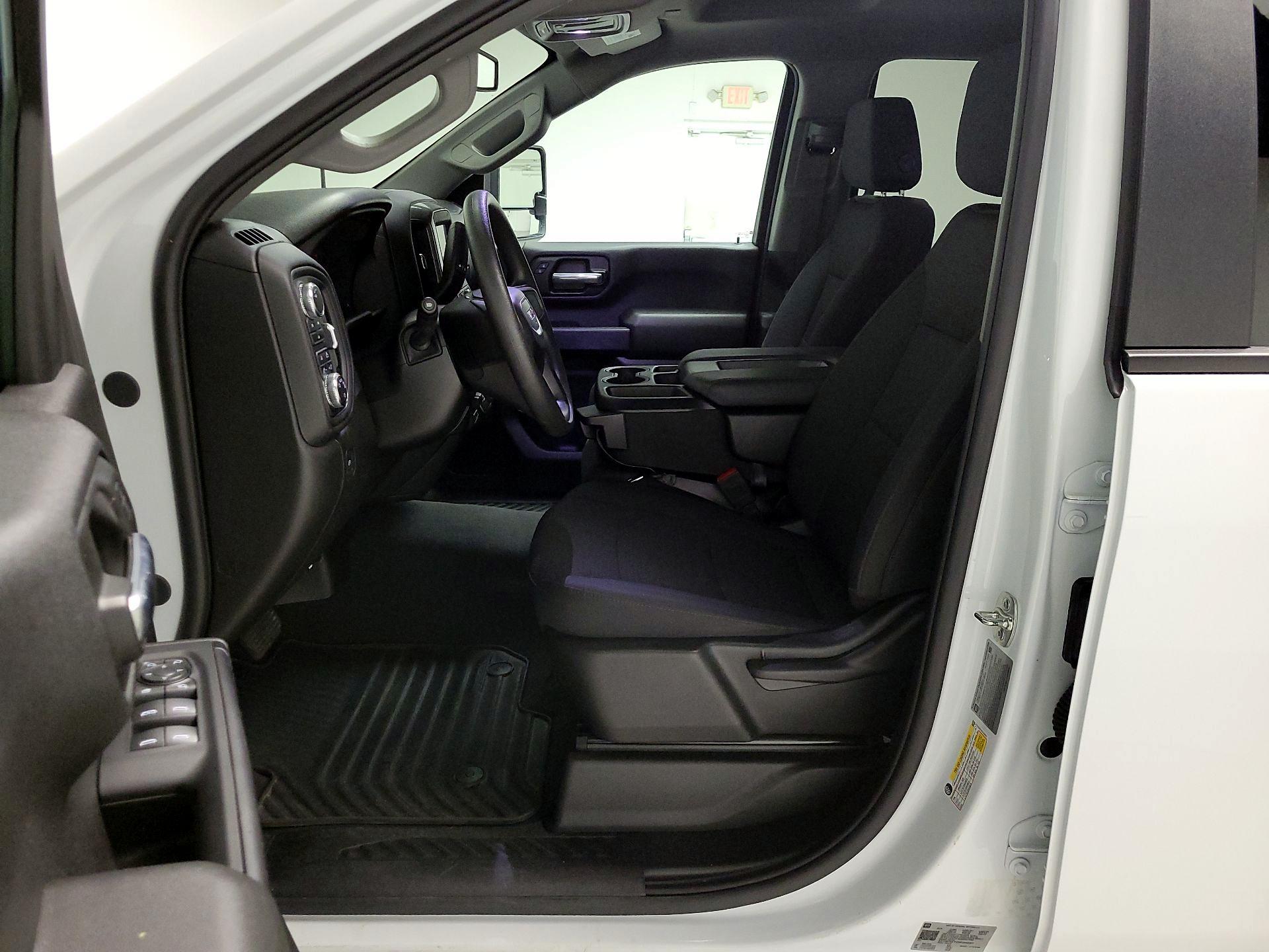 Thumbnail: 2025 GMC Sierra 3500 - 11