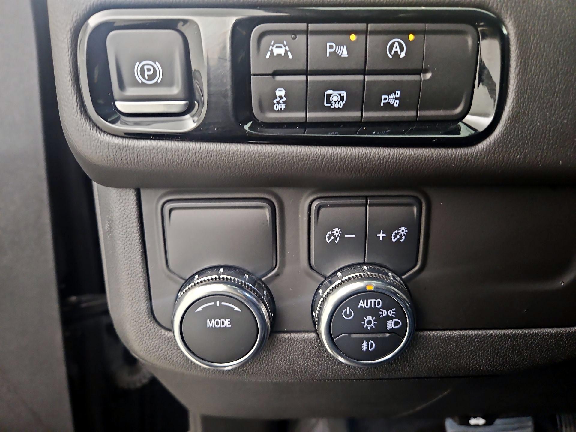 Thumbnail: 2025 GMC Yukon - 13