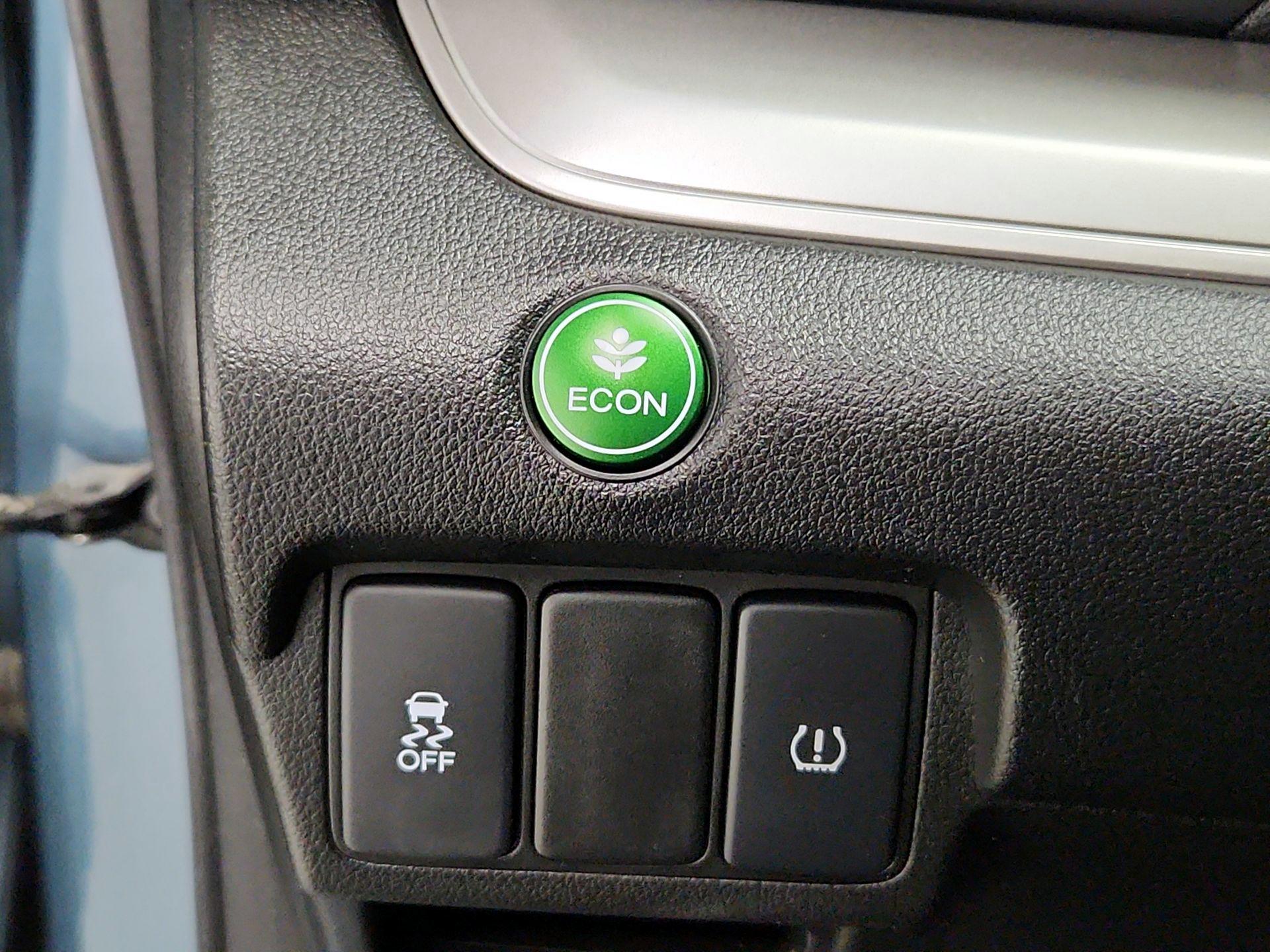 Thumbnail: 2016 Honda CR-V - 13