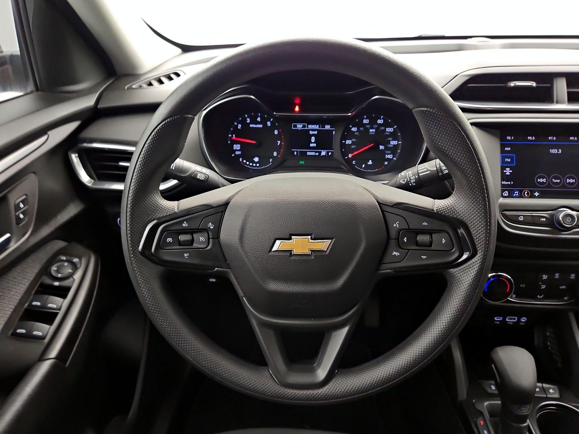 Thumbnail: 2023 Chevrolet TrailBlazer - 10