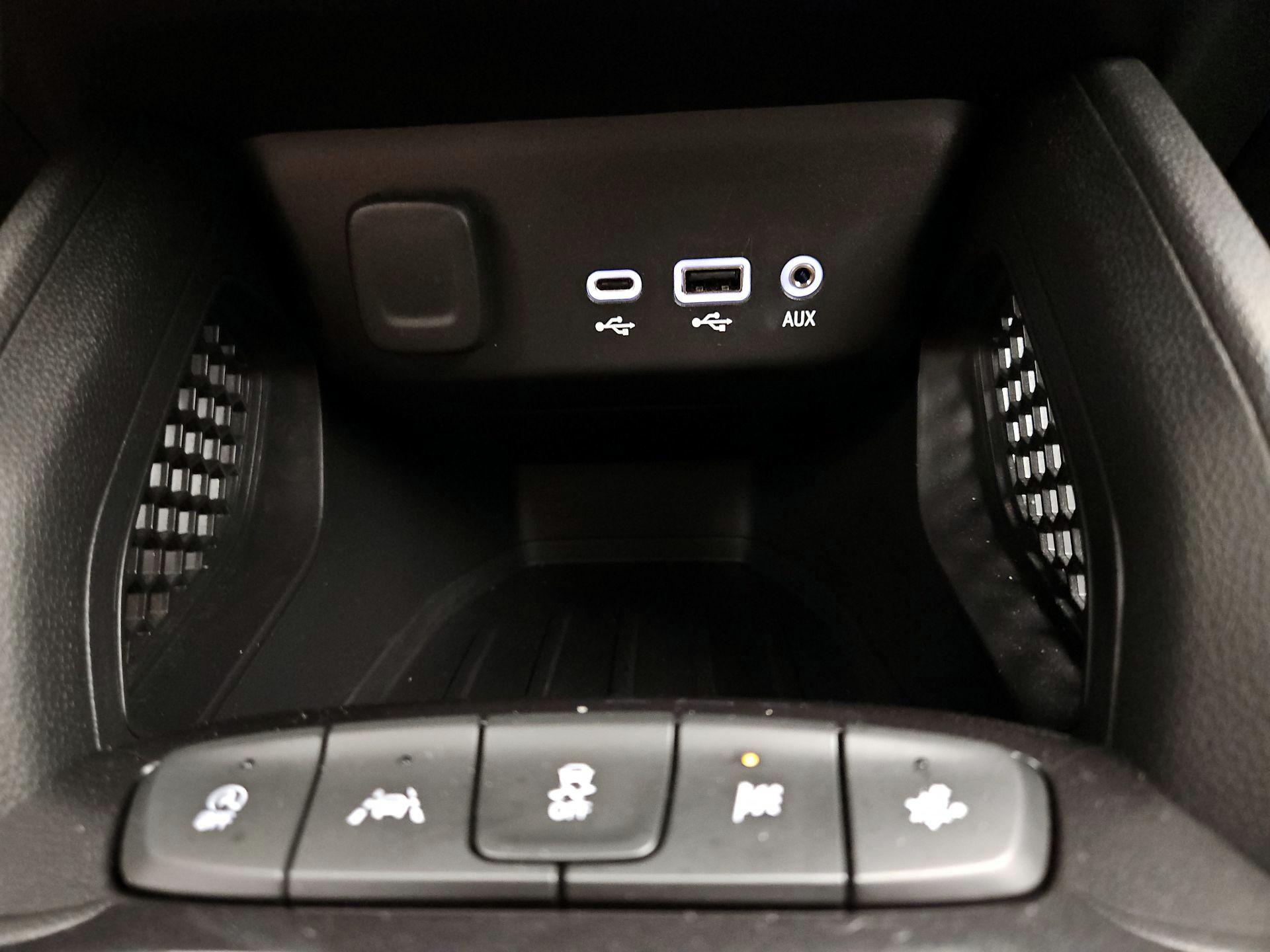 Thumbnail: 2023 Chevrolet TrailBlazer - 18