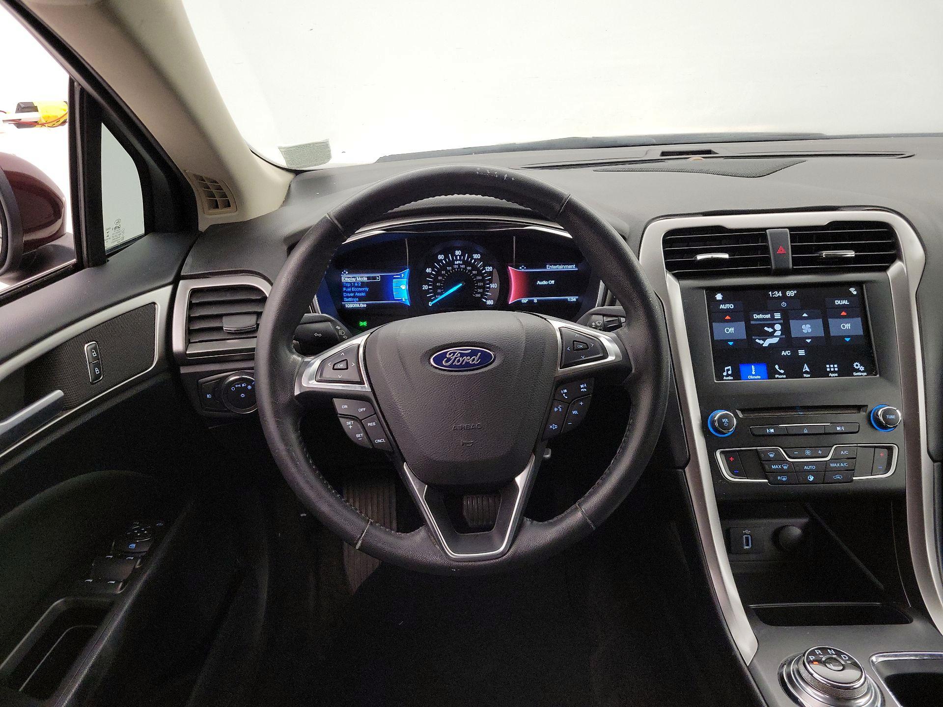 Thumbnail: 2017 Ford Fusion - 10