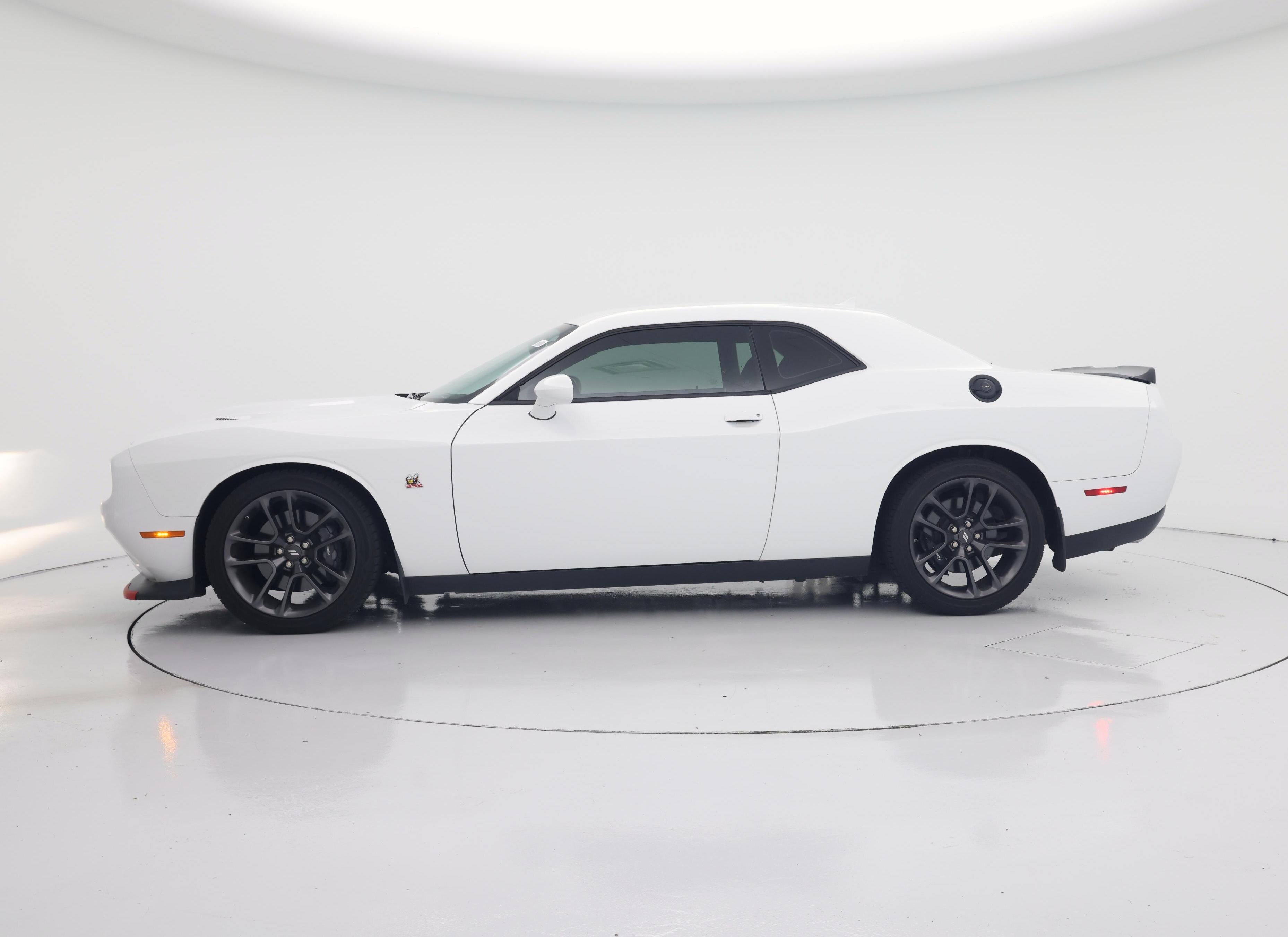 Thumbnail: 2022 Dodge Challenger - 3