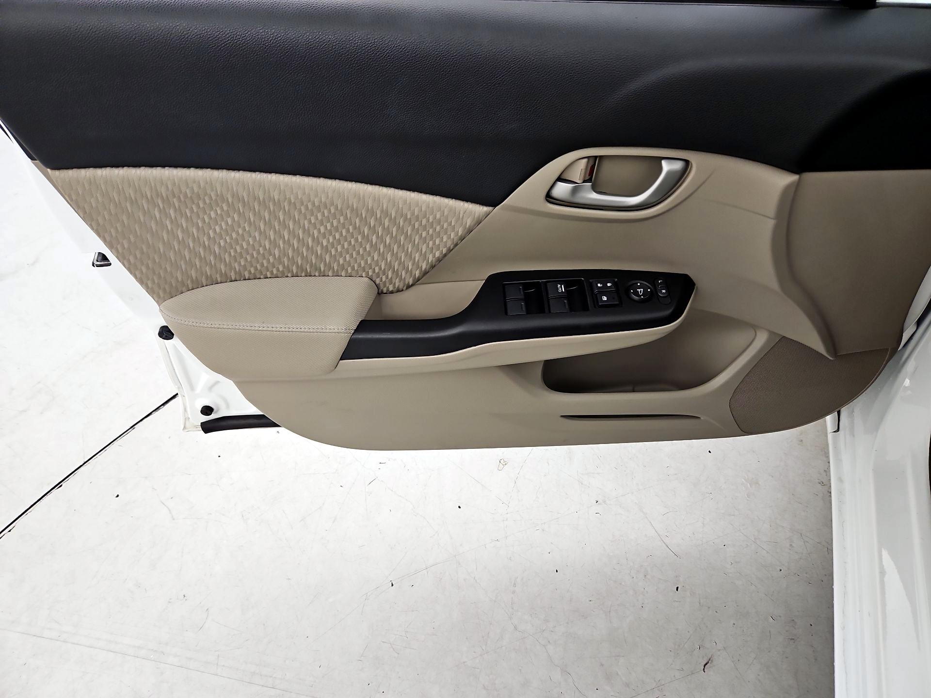 Thumbnail: 2015 Honda Civic - 12
