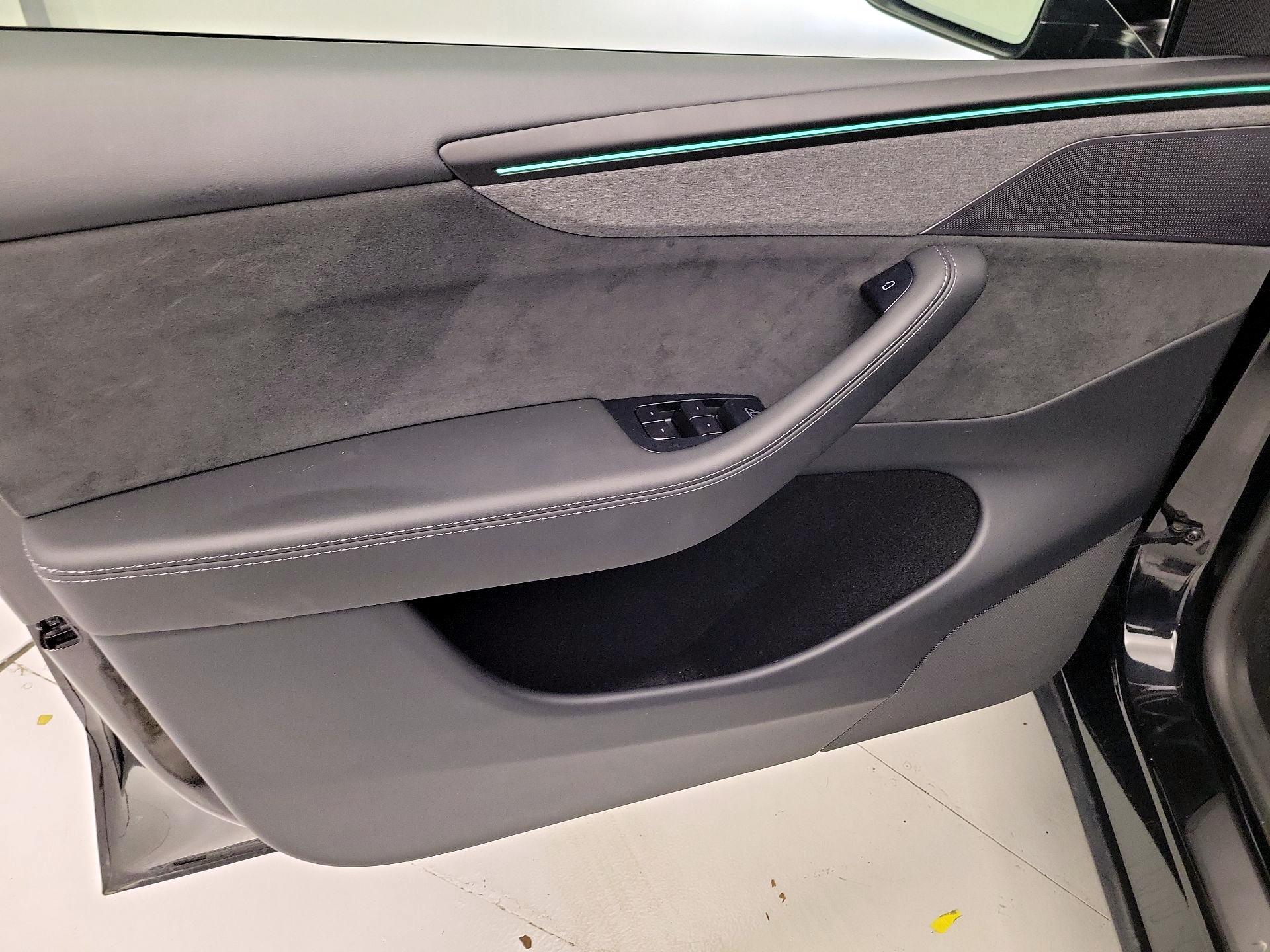 Thumbnail: 2026 Tesla Model Y - 12