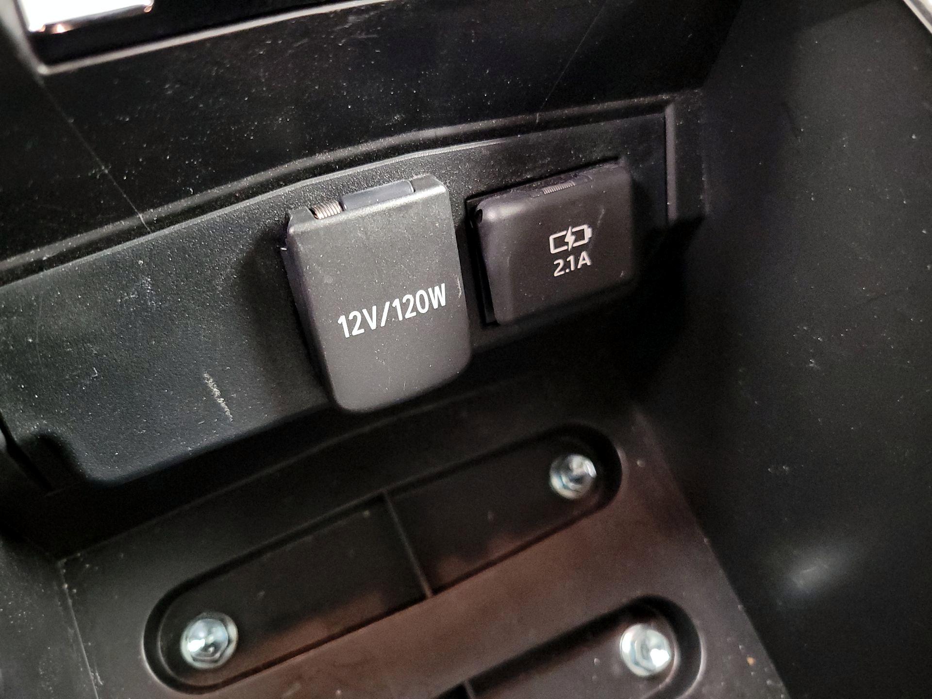 Thumbnail: 2019 Toyota Corolla - 18