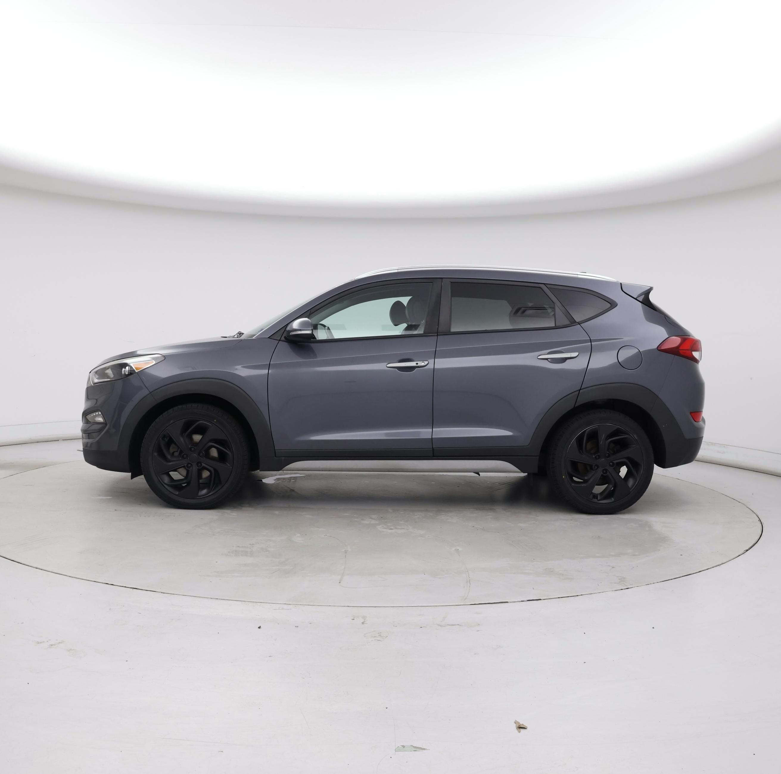 Thumbnail: 2017 Hyundai Tucson - 3