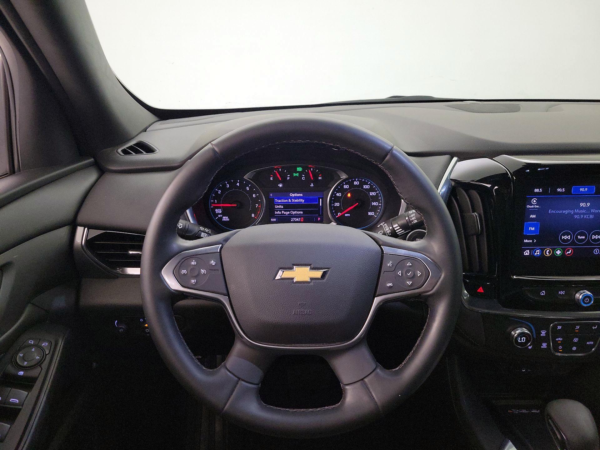 Thumbnail: 2023 Chevrolet Traverse - 10
