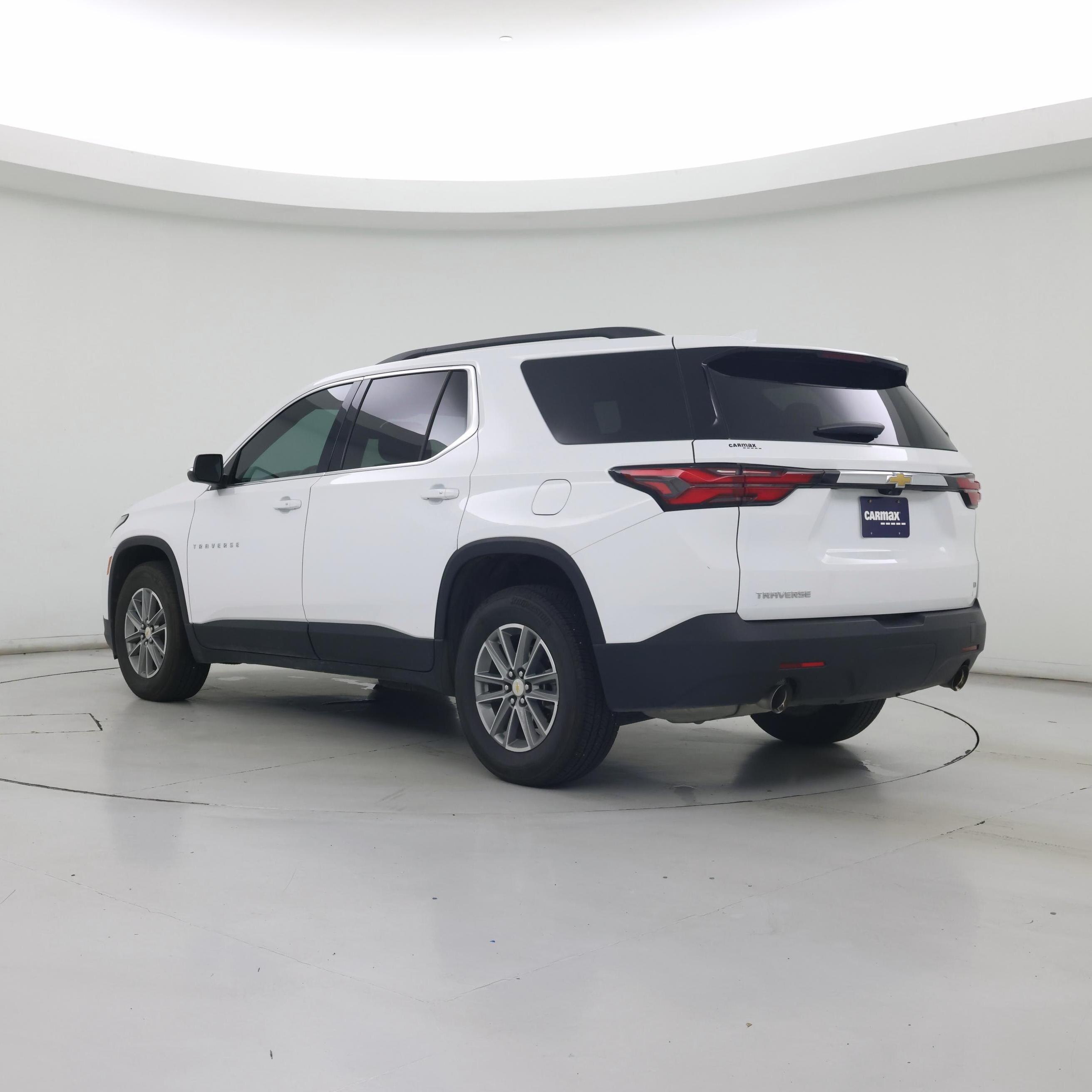 Thumbnail: 2023 Chevrolet Traverse - 2