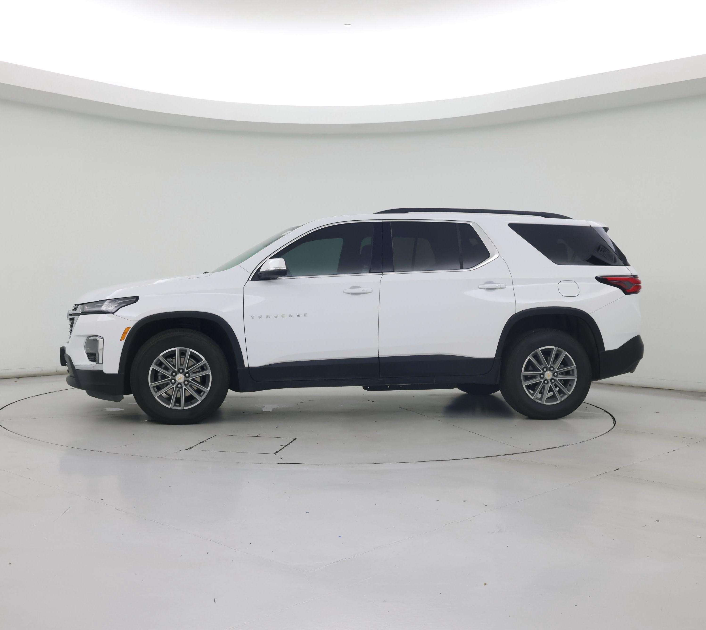 Thumbnail: 2023 Chevrolet Traverse - 3