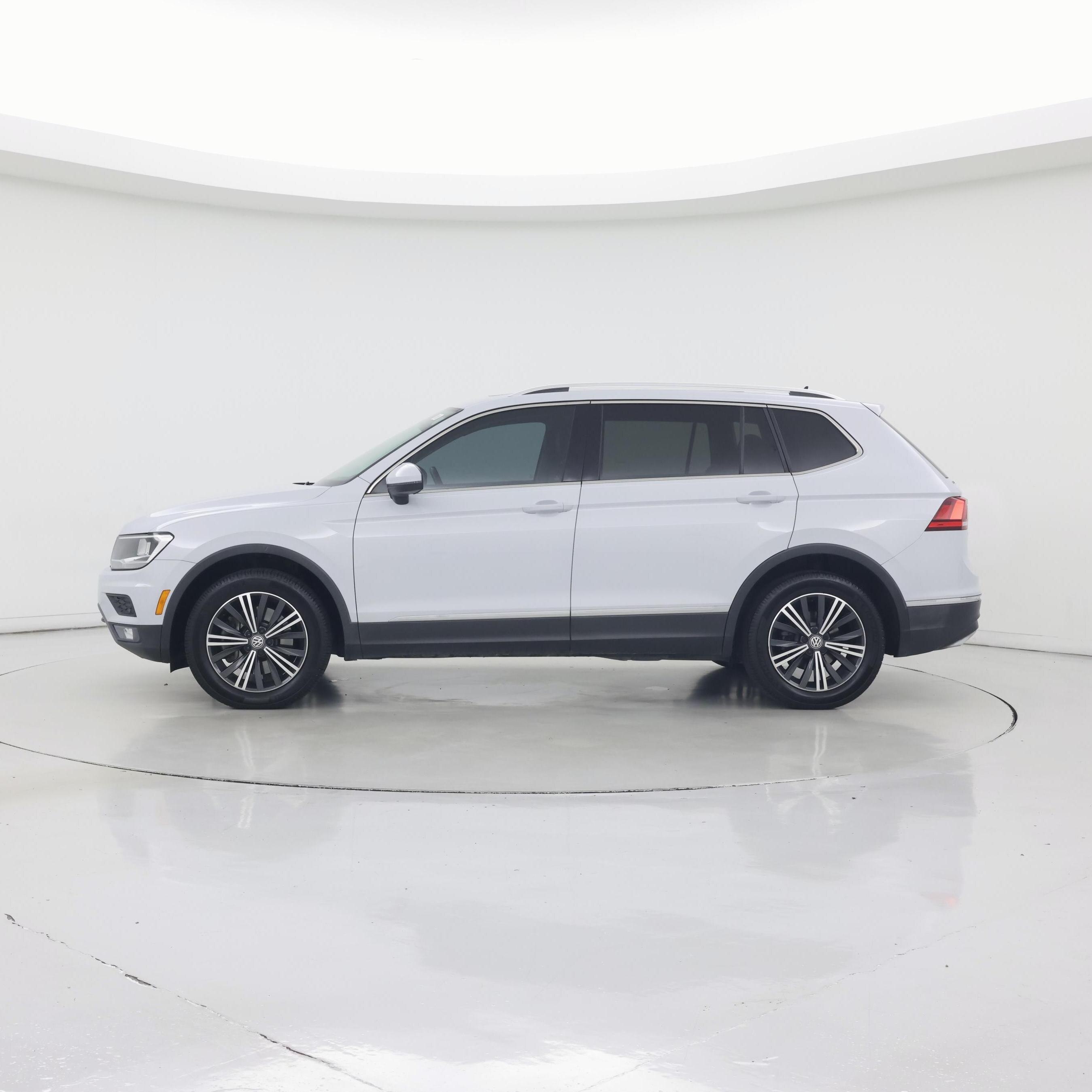 Thumbnail: 2019 Volkswagen Tiguan - 3