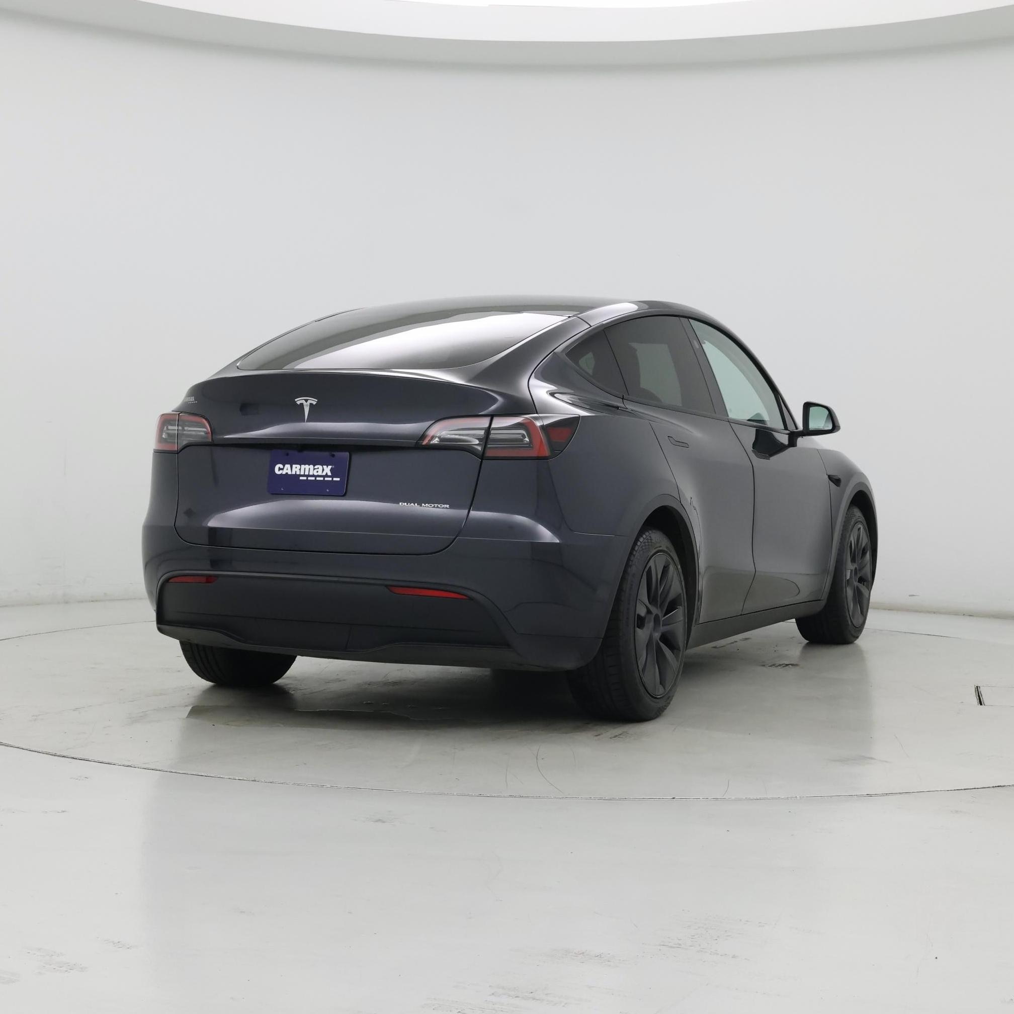 Thumbnail: 2025 Tesla Model Y - 8