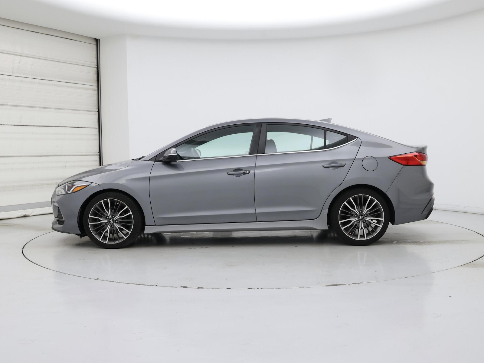 2017 Hyundai Elantra Sport - Photo 4