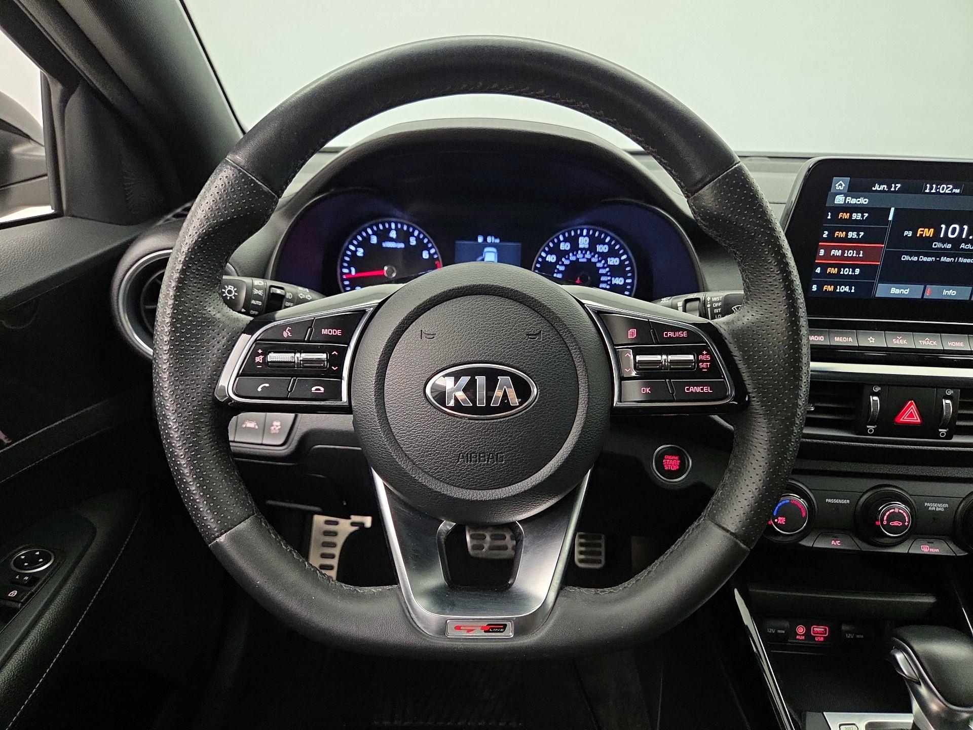 Thumbnail: 2020 Kia Forte - 10