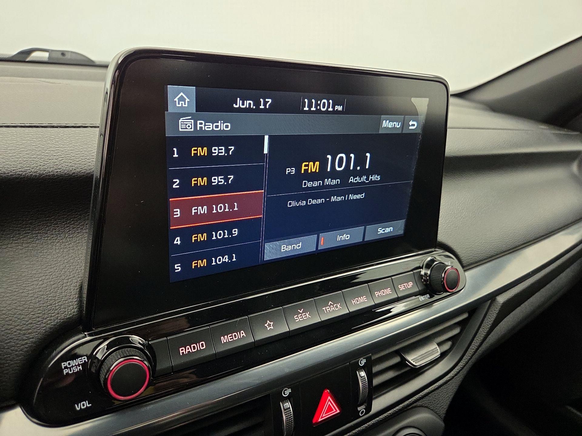 Thumbnail: 2020 Kia Forte - 15