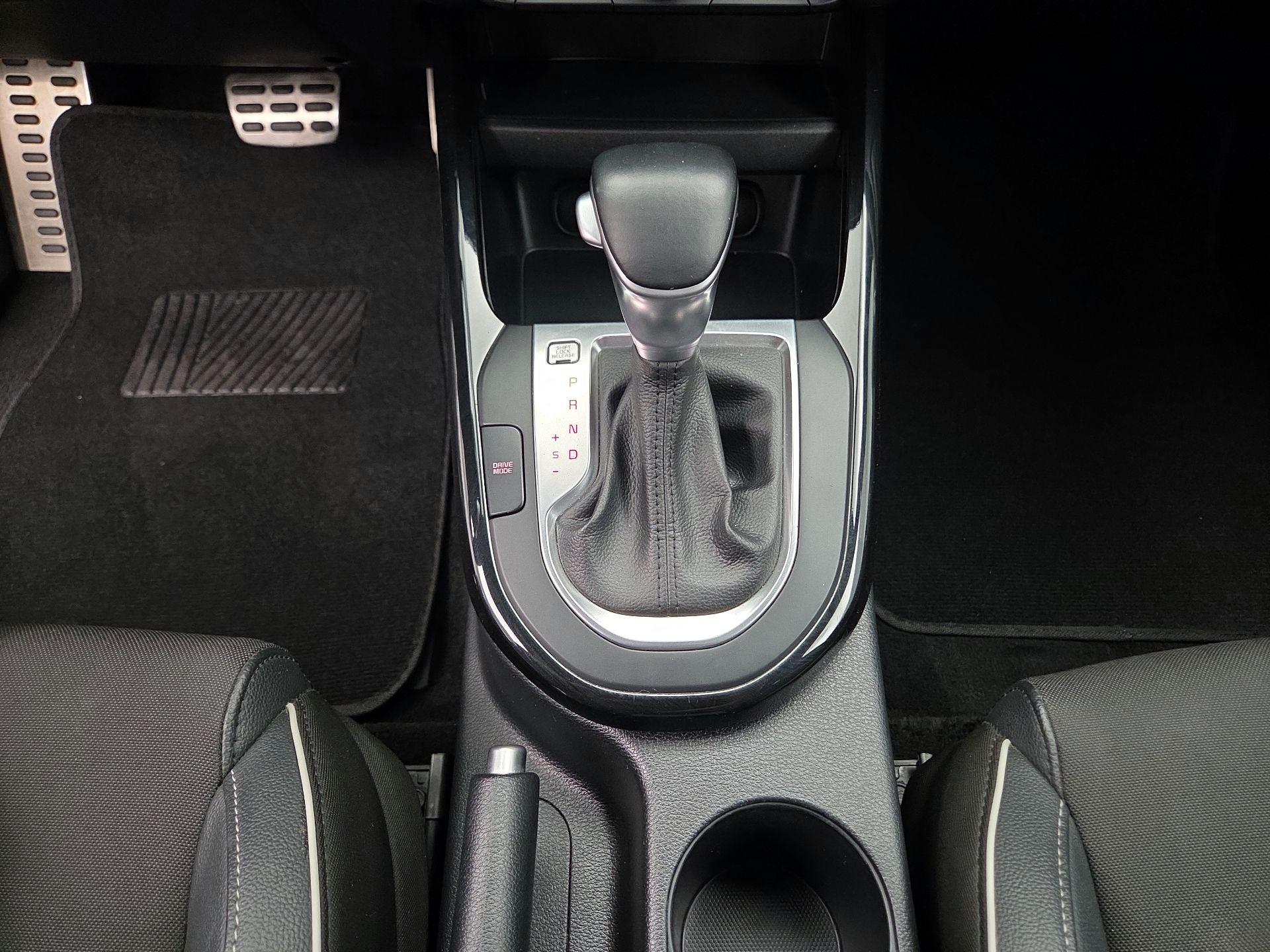 Thumbnail: 2020 Kia Forte - 17