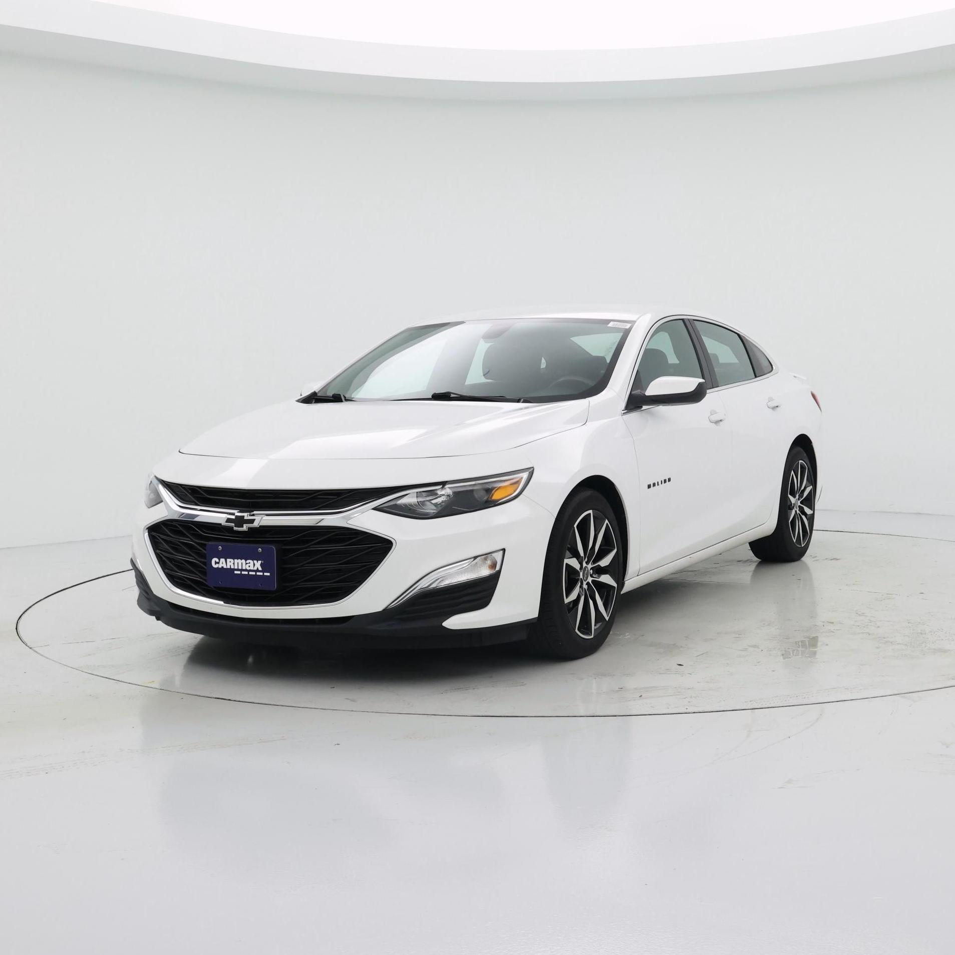 Thumbnail: 2021 Chevrolet Malibu - 4