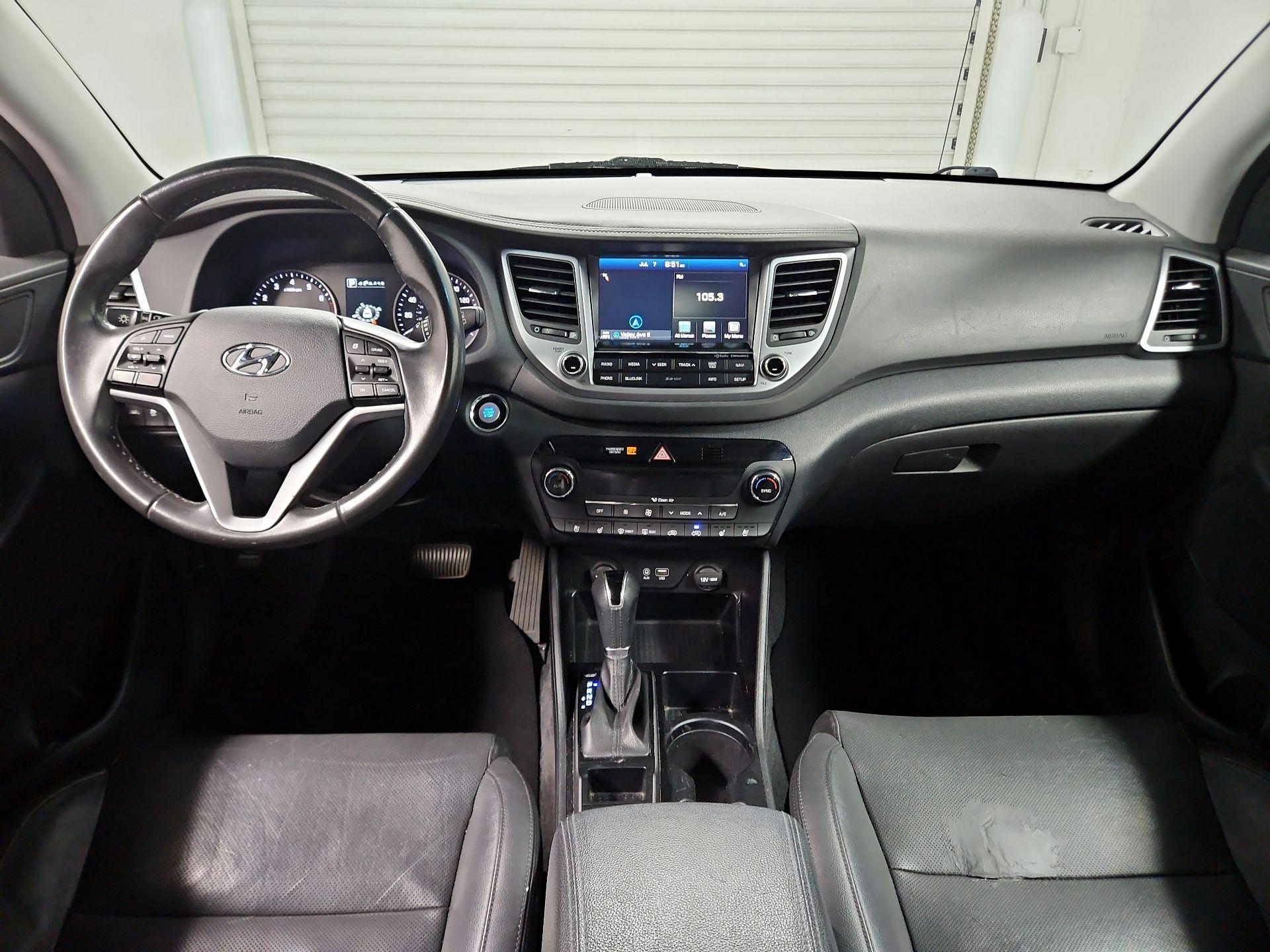 Thumbnail: 2016 Hyundai Tucson - 9