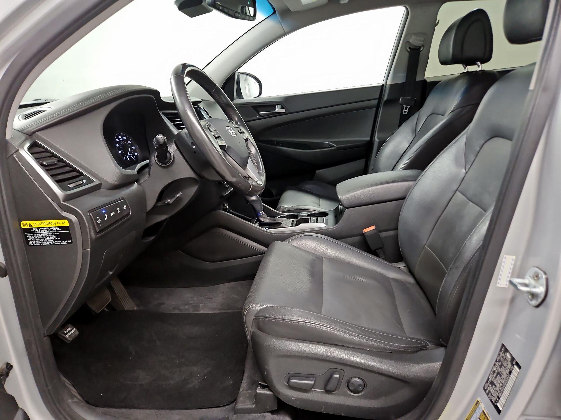 Thumbnail: 2016 Hyundai Tucson - 11