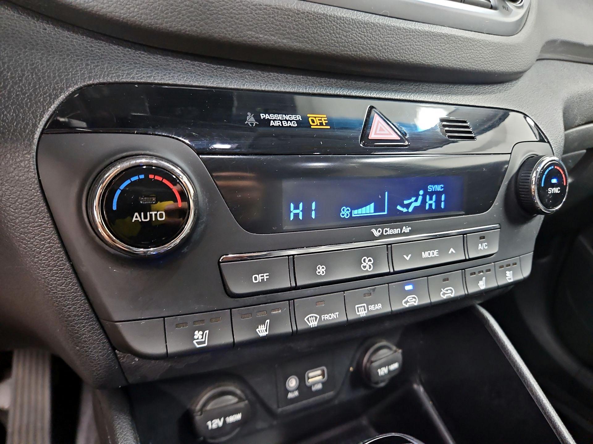 Thumbnail: 2016 Hyundai Tucson - 17