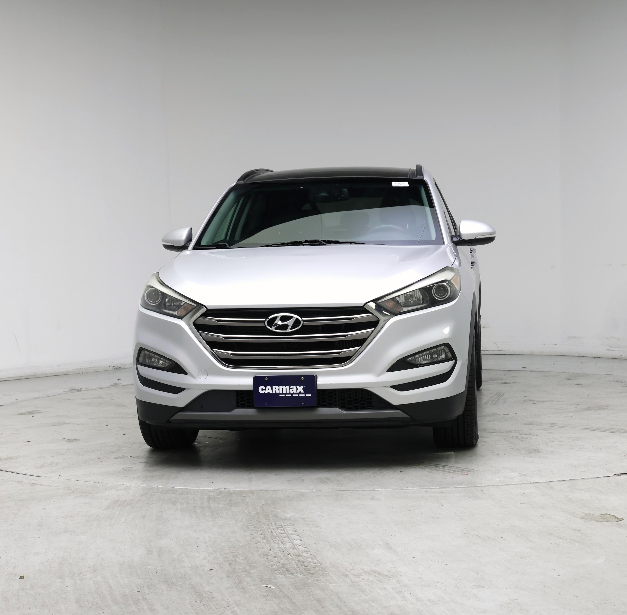 Thumbnail: 2016 Hyundai Tucson - 5