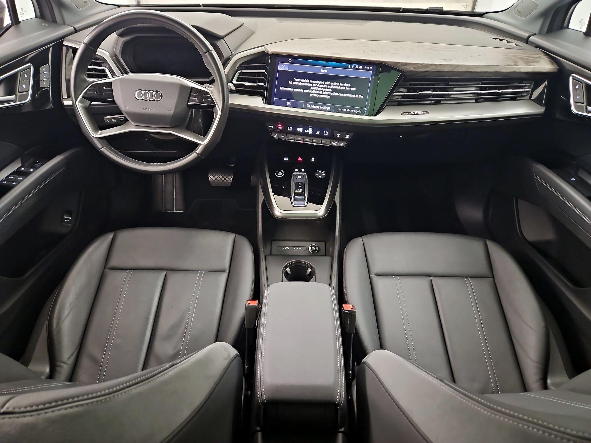 Thumbnail: 2023 Audi Q4 e-tron - 9