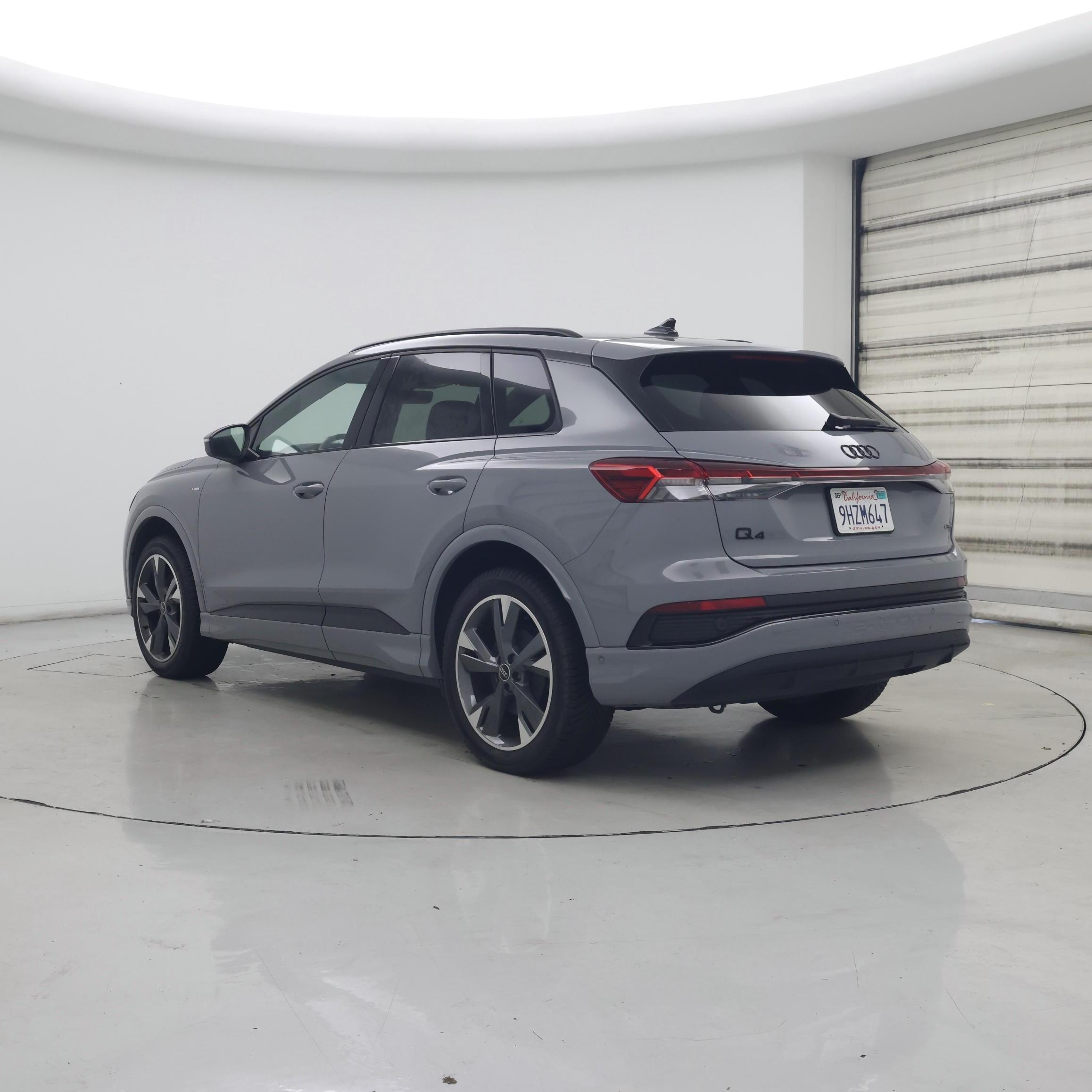 Thumbnail: 2023 Audi Q4 e-tron - 2