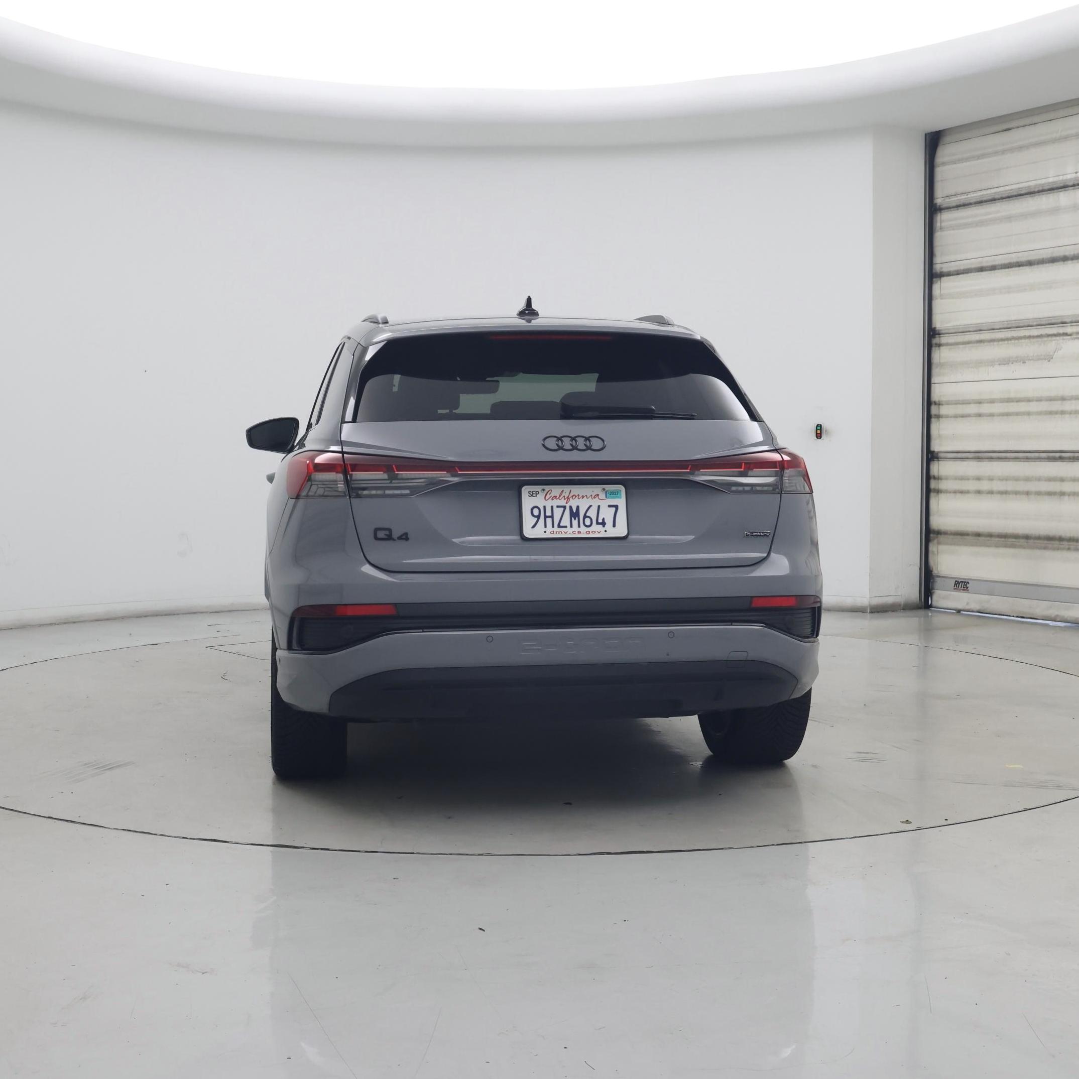 Thumbnail: 2023 Audi Q4 e-tron - 6