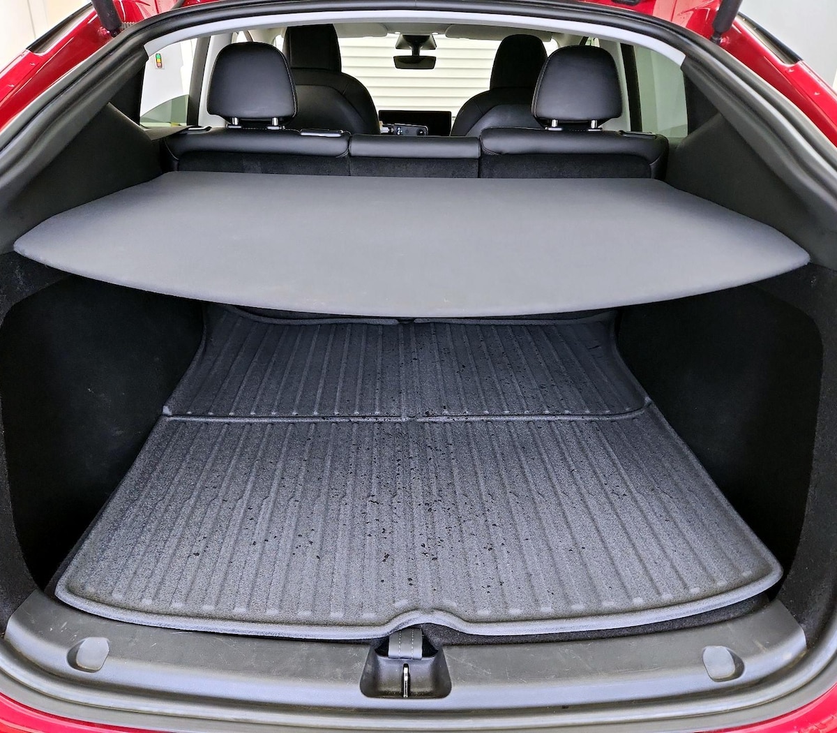 Trunk/Cargo (Seats Up)