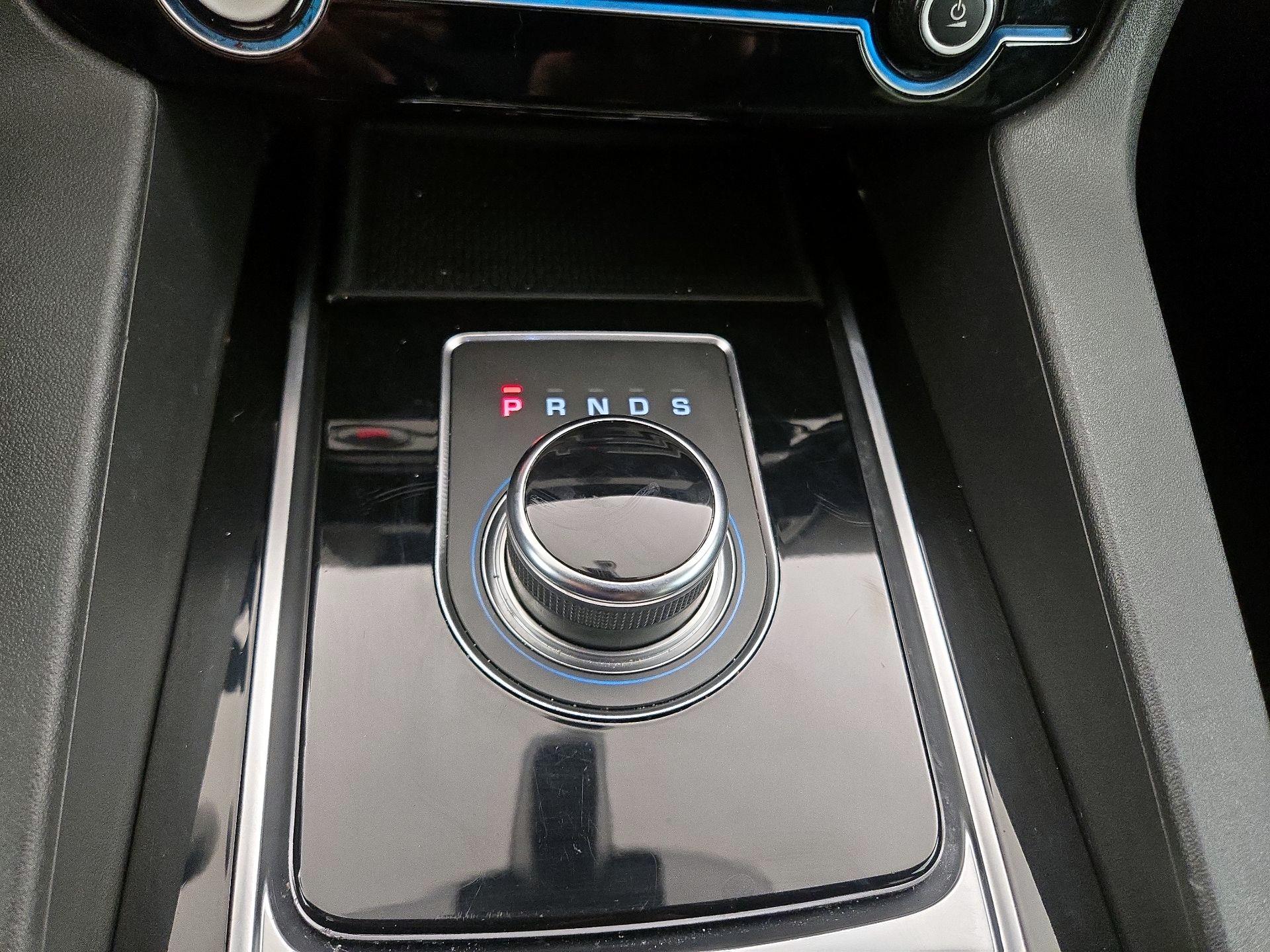 Thumbnail: 2020 Jaguar F-Pace - 17