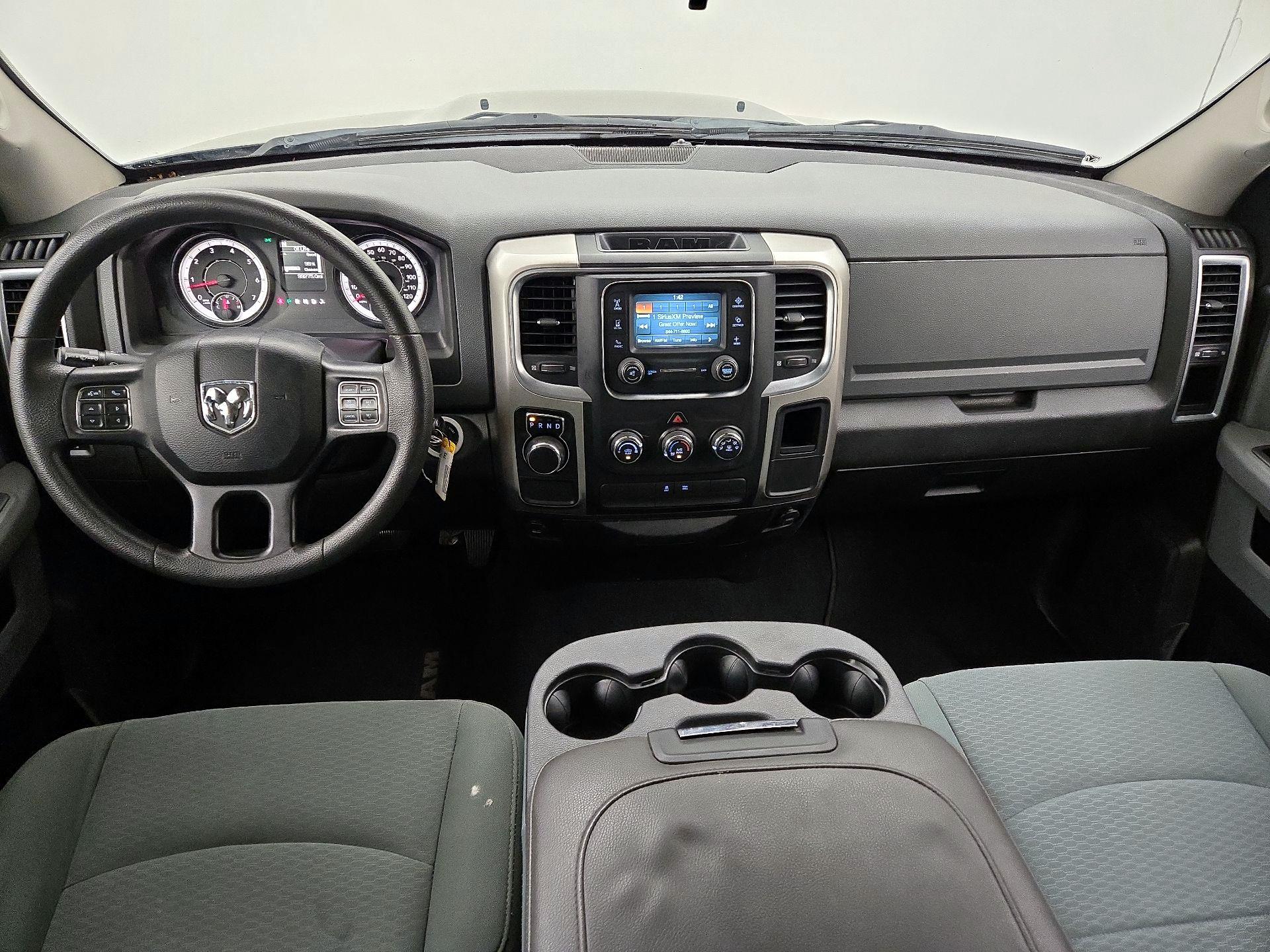 Thumbnail: 2019 RAM 1500 Classic - 9