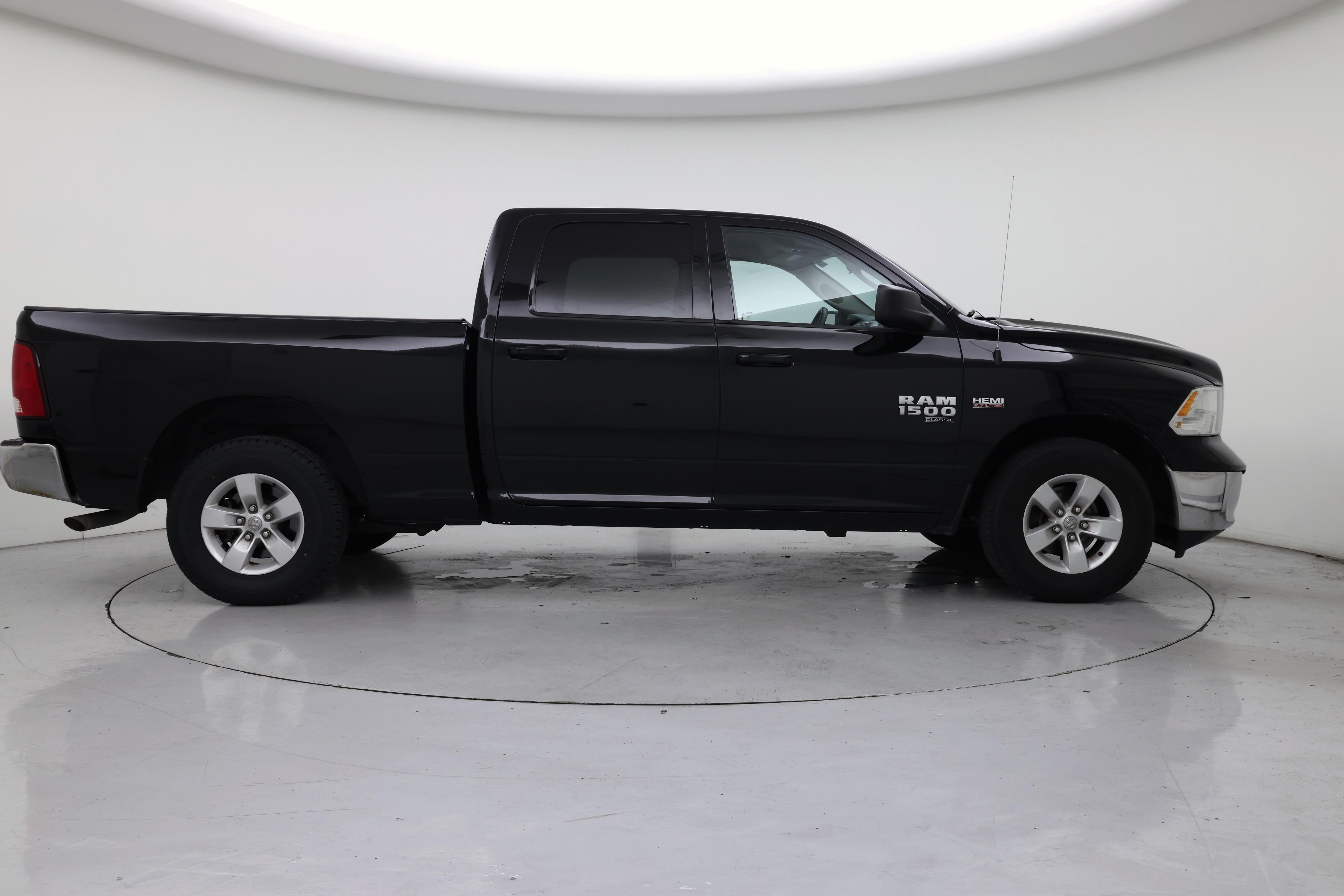 Thumbnail: 2019 RAM 1500 Classic - 7