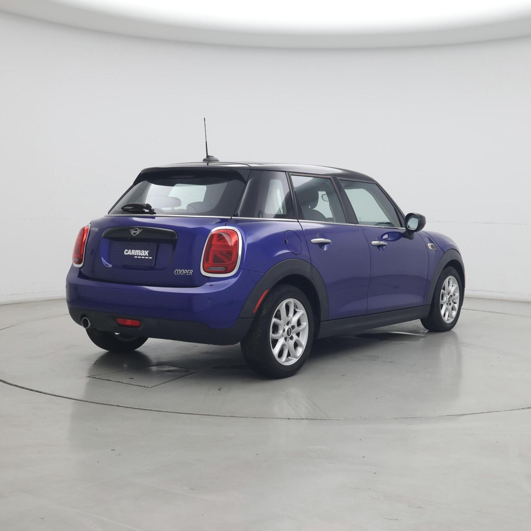 Thumbnail: 2021 MINI Cooper Hardtop - 8