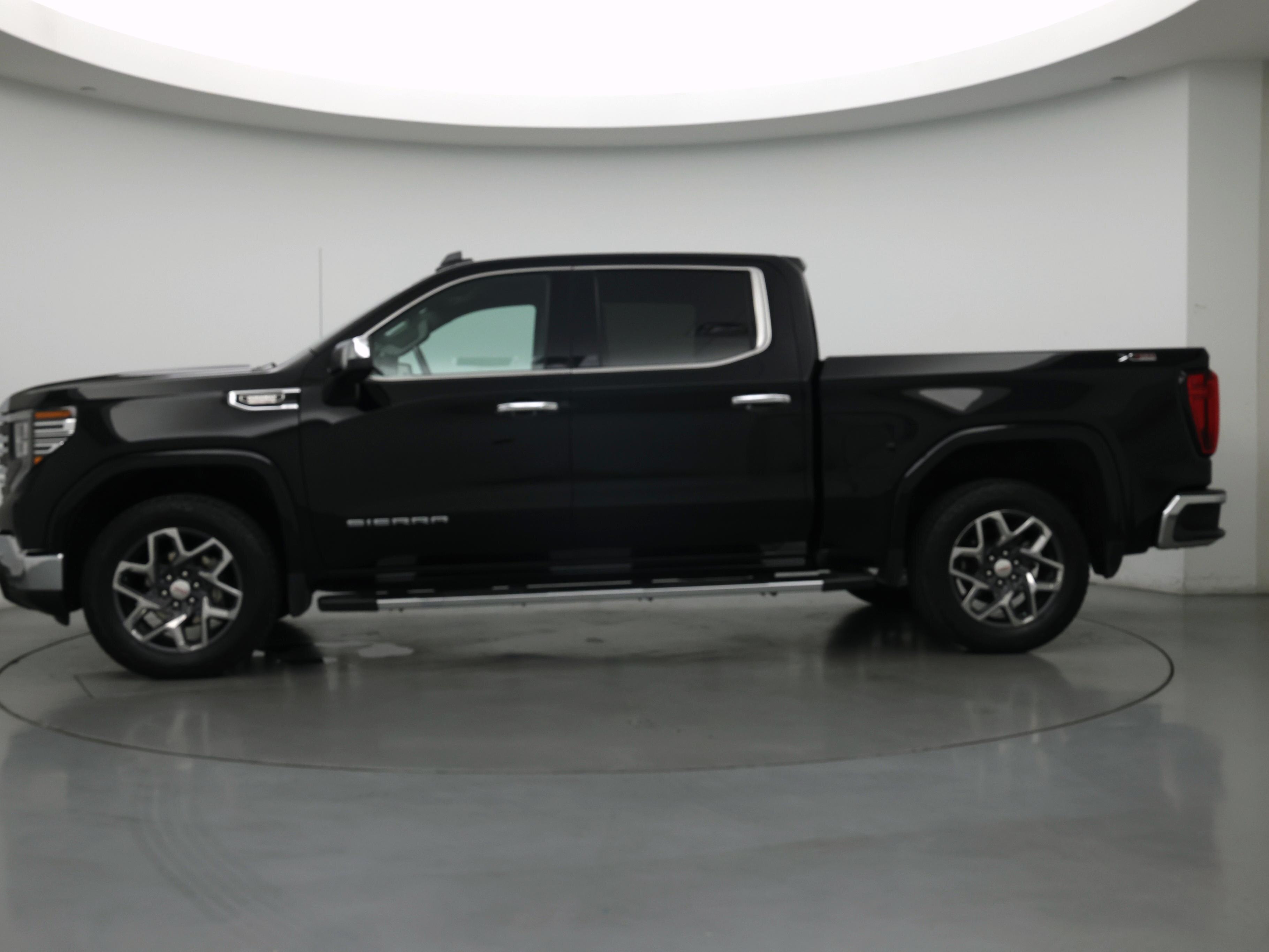 Thumbnail: 2024 GMC Sierra 1500 - 3