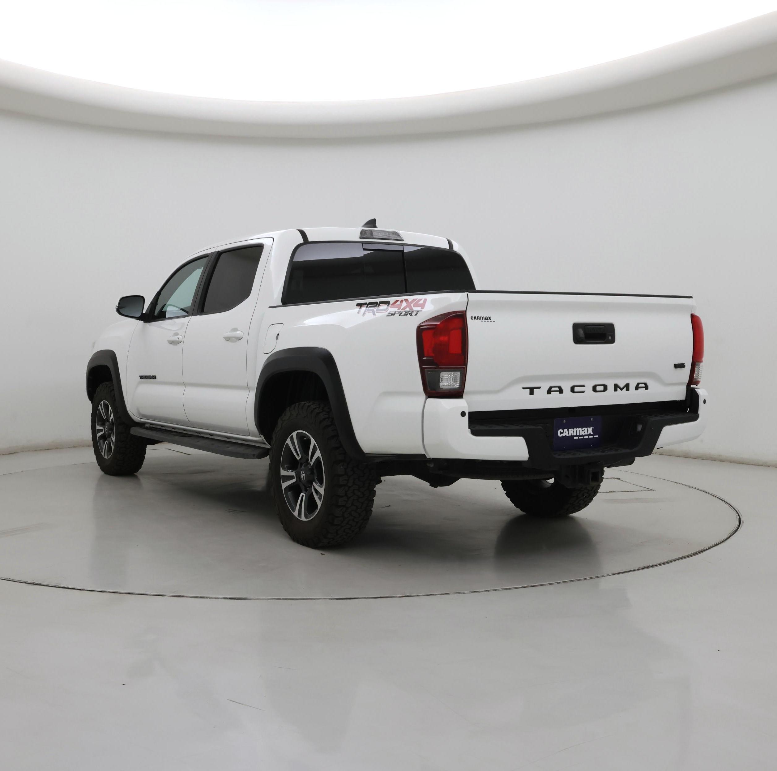 Thumbnail: 2019 Toyota Tacoma - 2