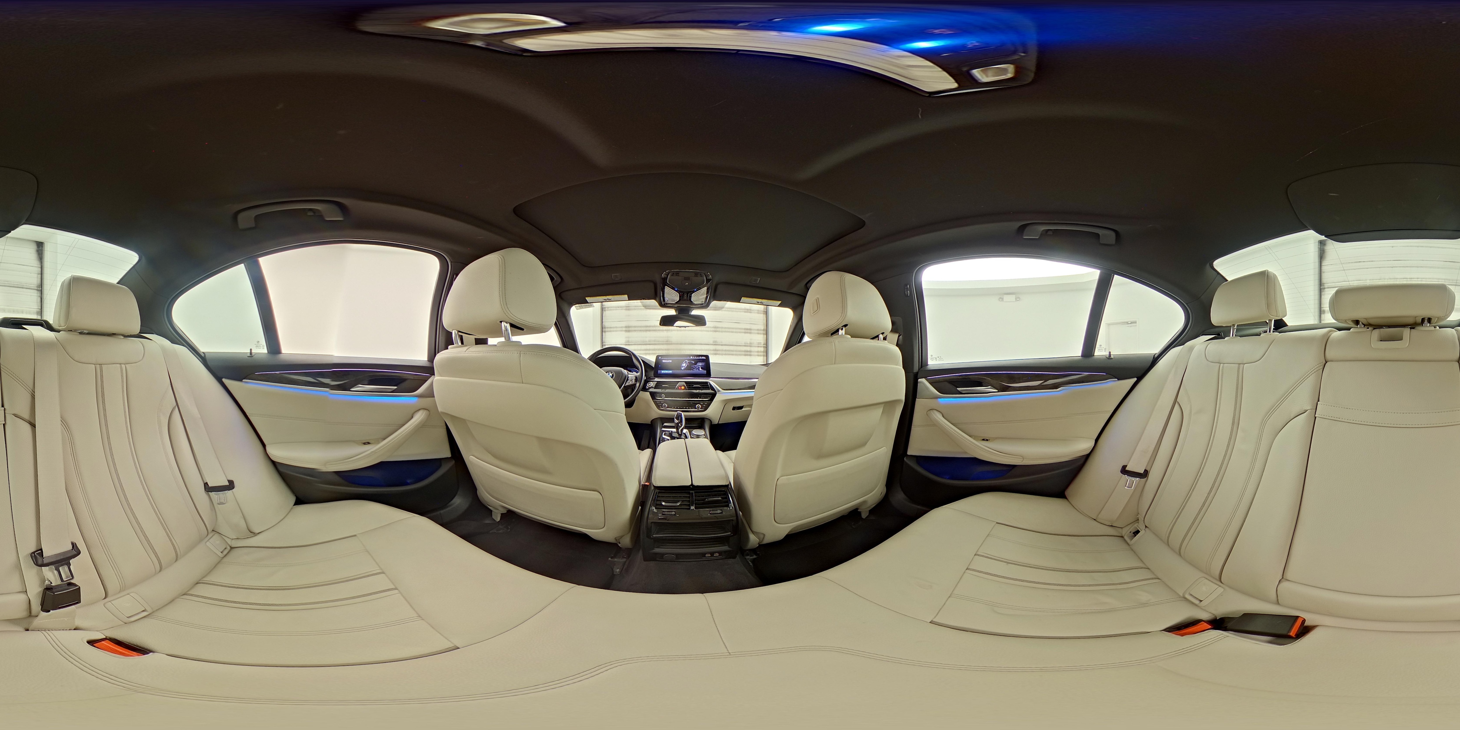 2021 BMW 5 Series 530e - Photo 27