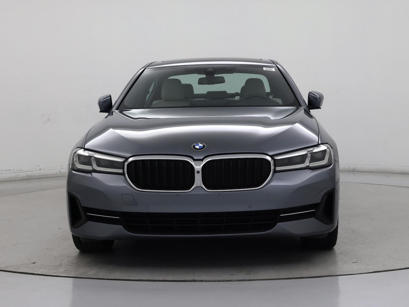 2021 BMW 5 Series 530e - Photo 6