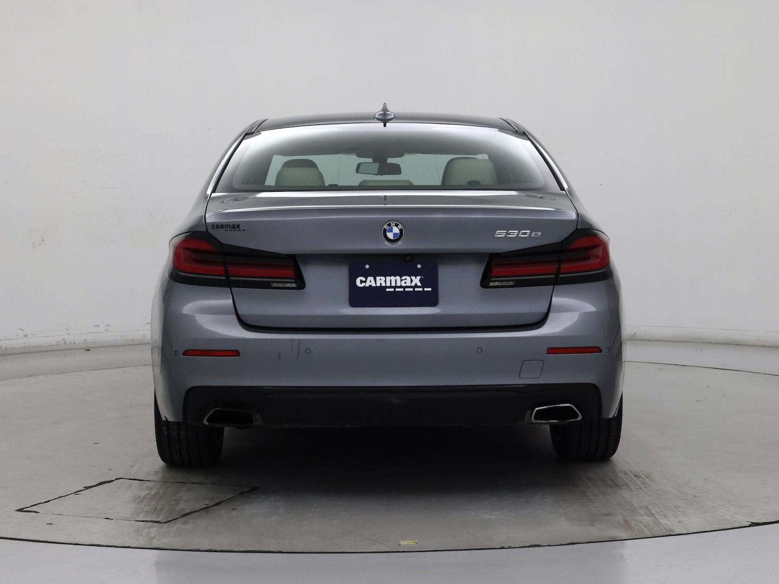 2021 BMW 5 Series 530e - Photo 7