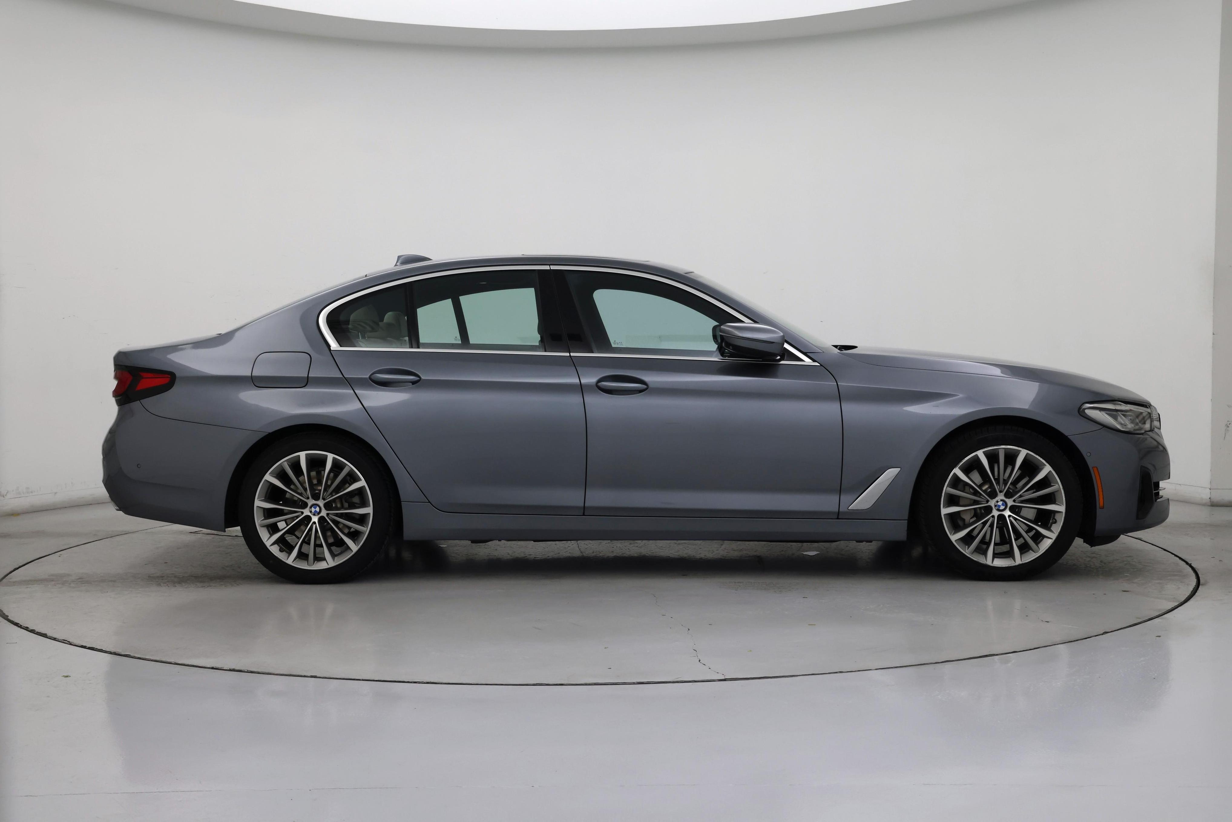 Thumbnail: 2021 BMW 5 Series - 7