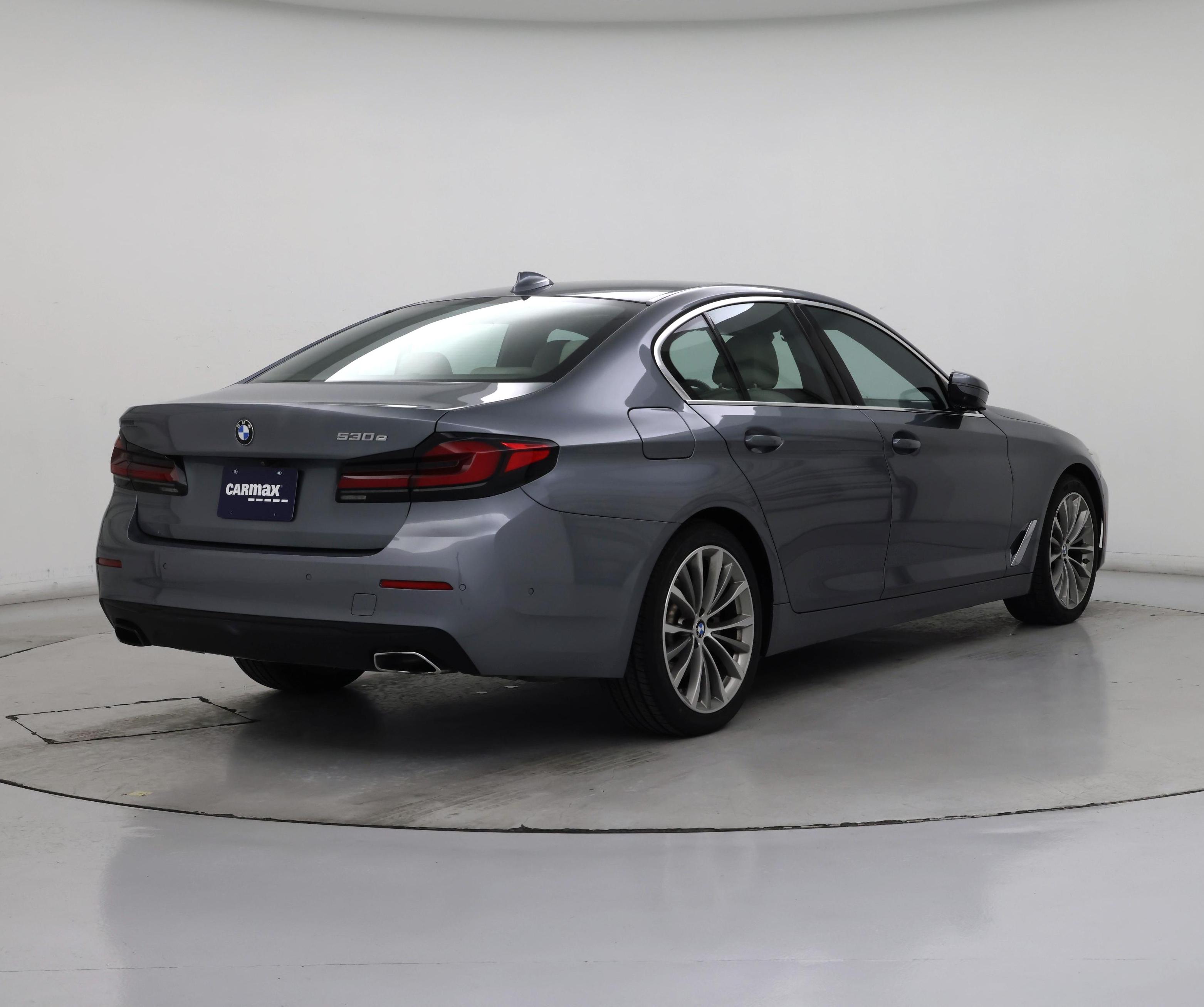 Thumbnail: 2021 BMW 5 Series - 8